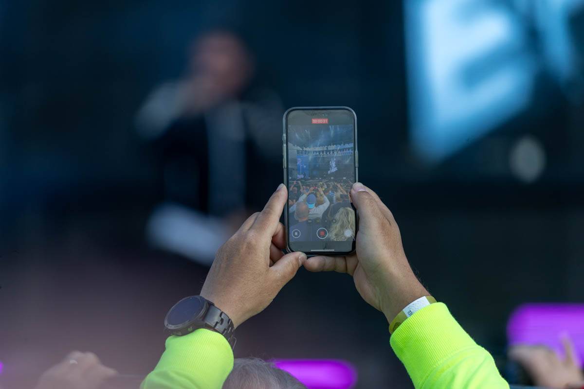 Praha se vrátila do devadesátek. Na pódiu se vystřídali O-Zone, Fun Factory, Masterboy, Rozalla i Bomfunk MC's