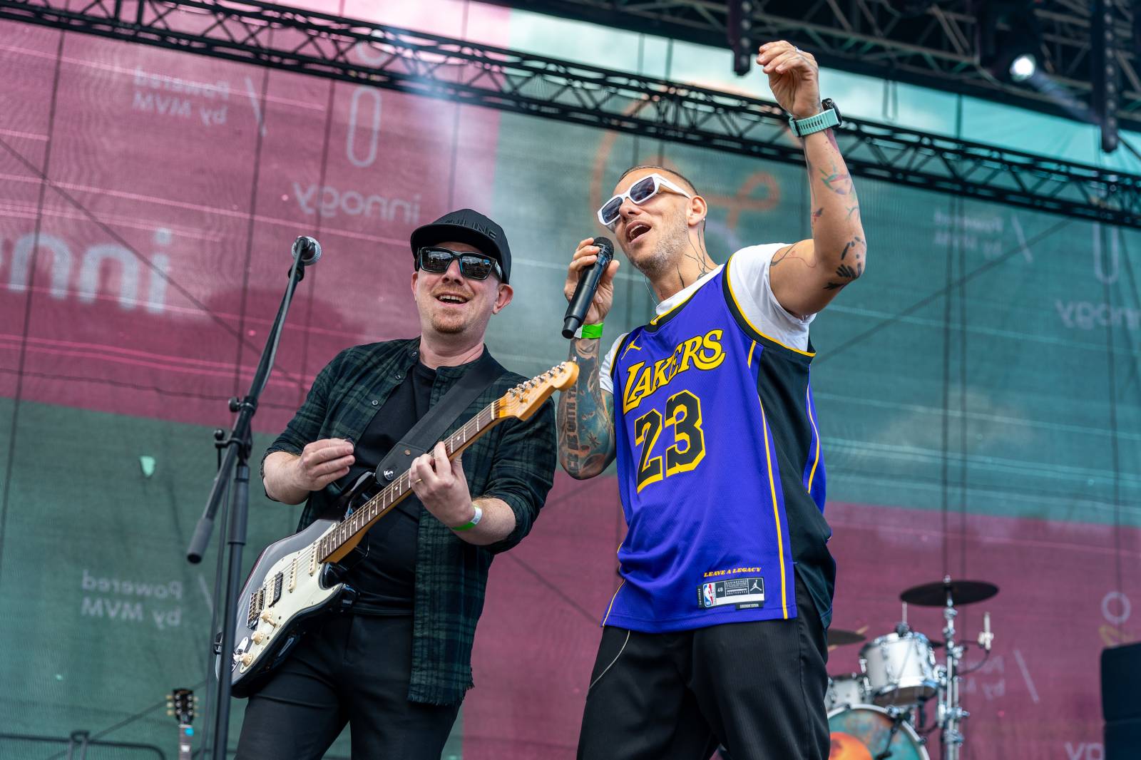 Mezi ploty, den první: Energičtí Skyline, okouzlující Tereza Balonová i legenda Richard Müller