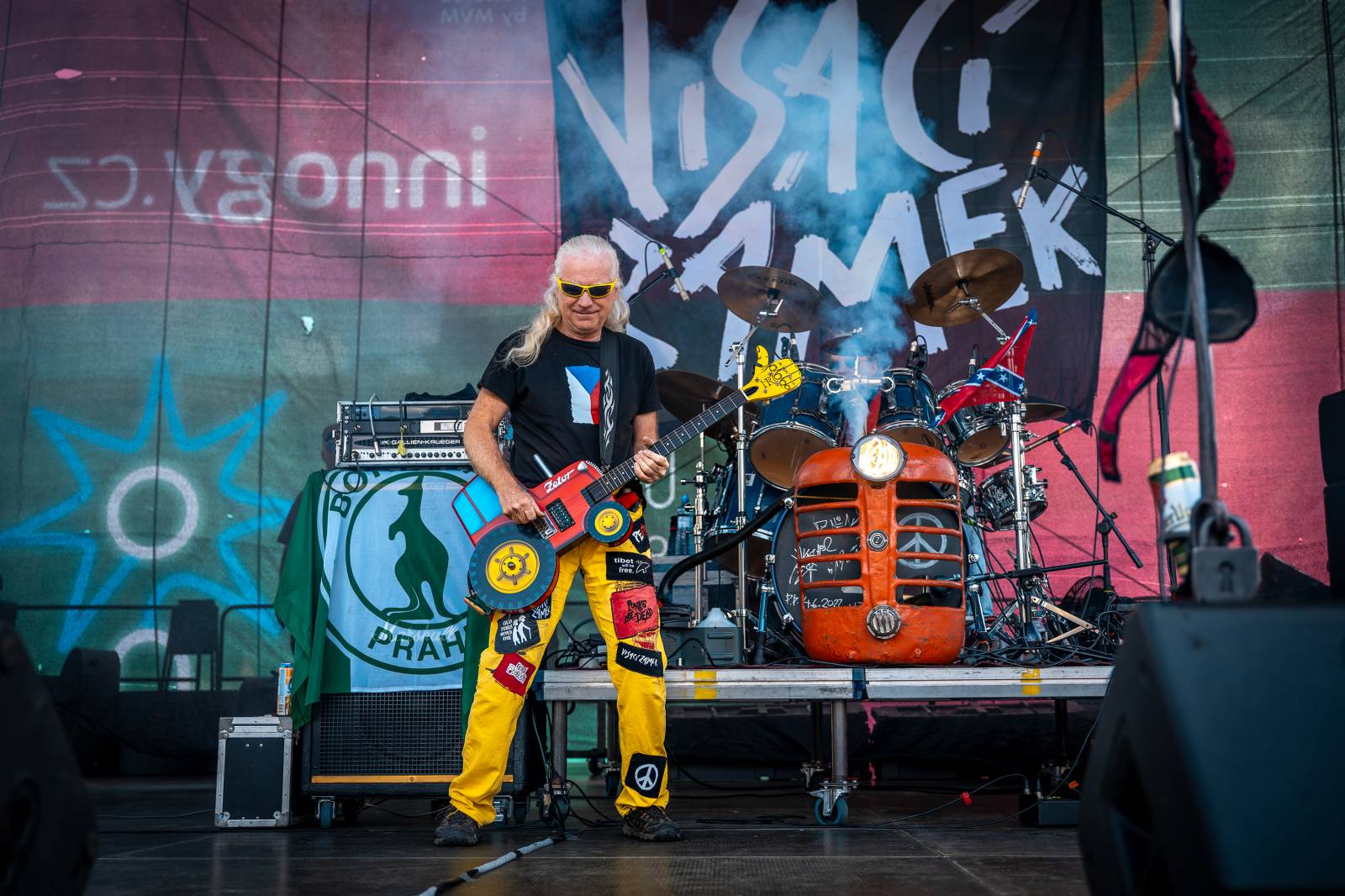 Mezi ploty, den první: Energičtí Skyline, okouzlující Tereza Balonová i legenda Richard Müller