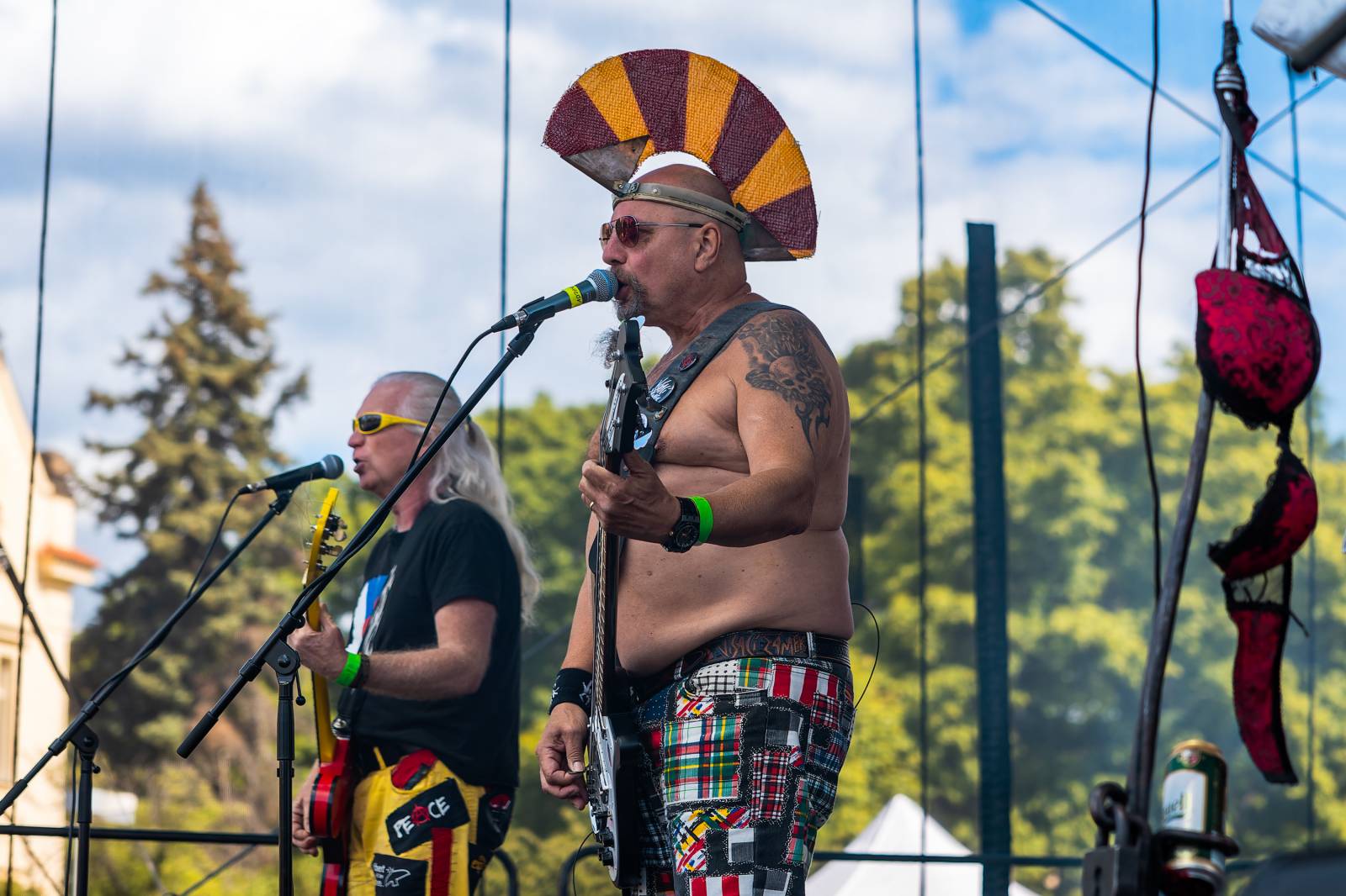 Mezi ploty, den první: Energičtí Skyline, okouzlující Tereza Balonová i legenda Richard Müller