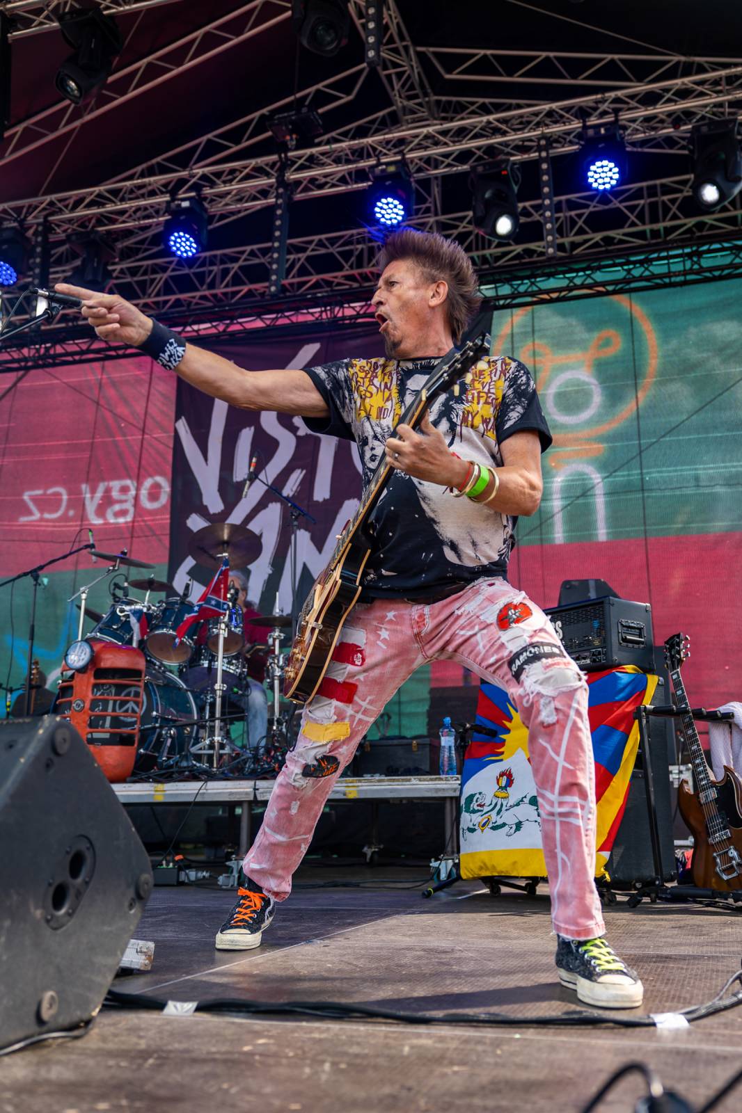 Mezi ploty, den první: Energičtí Skyline, okouzlující Tereza Balonová i legenda Richard Müller