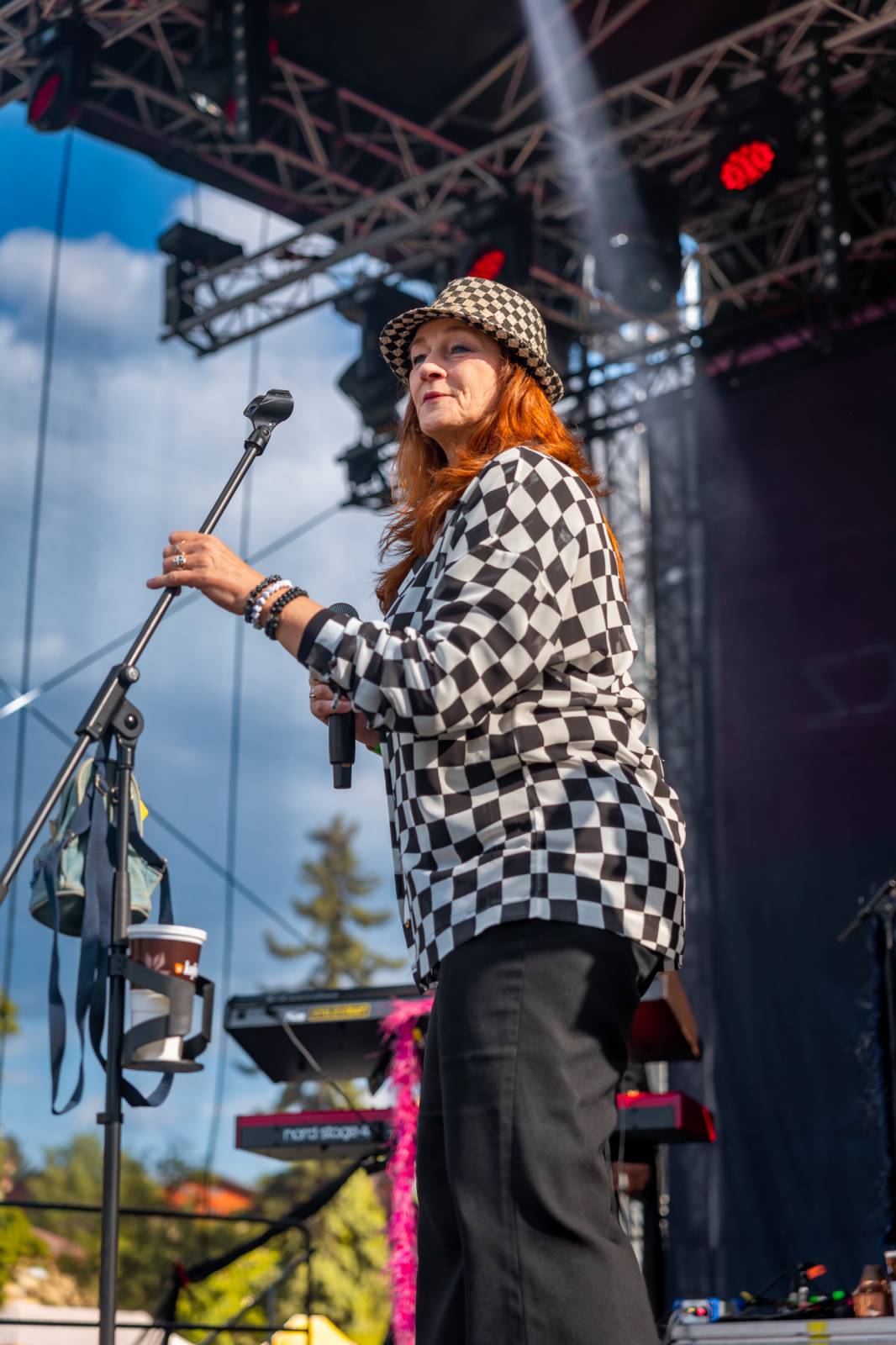 Mezi ploty, den první: Energičtí Skyline, okouzlující Tereza Balonová i legenda Richard Müller