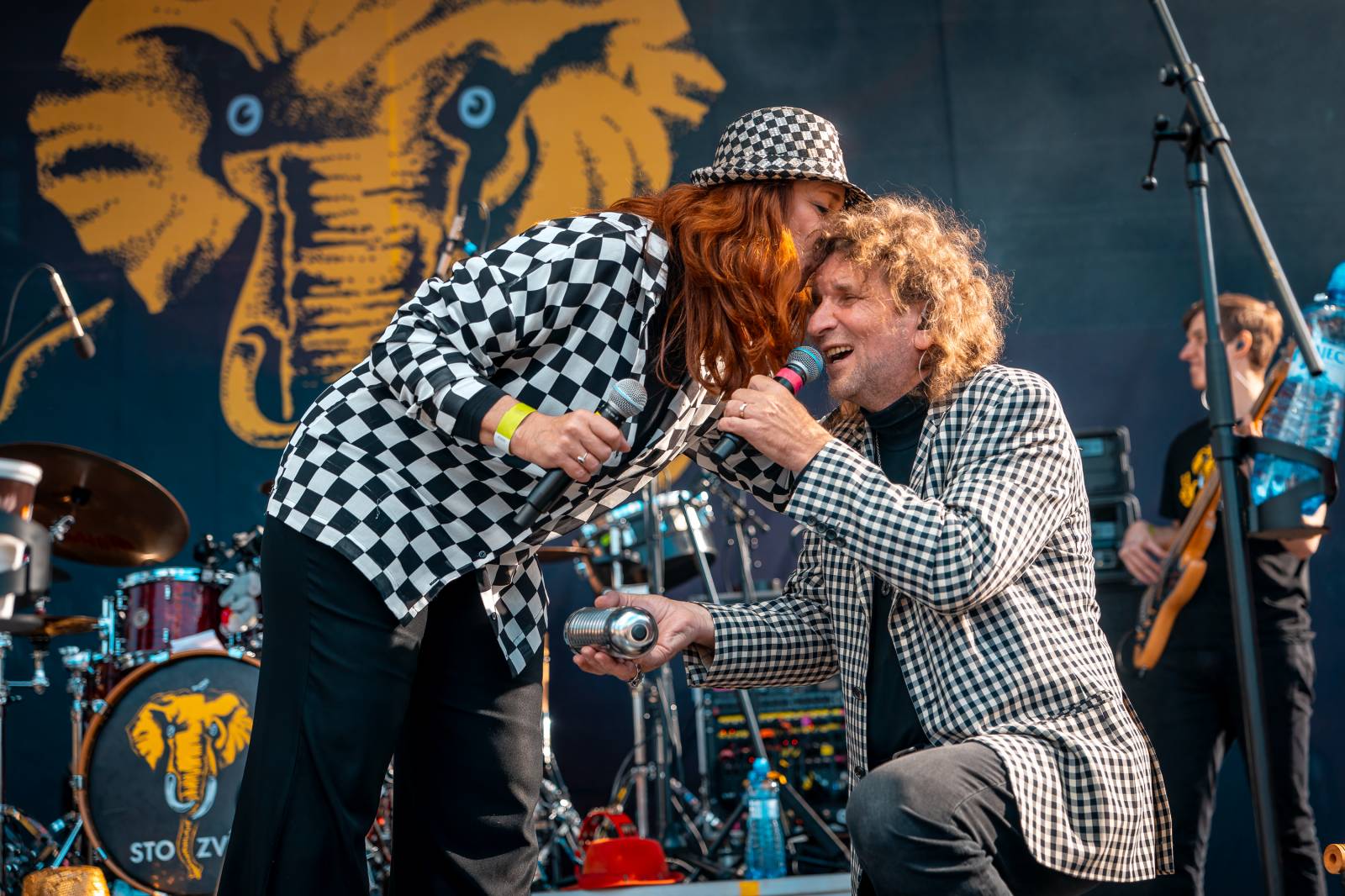 Mezi ploty, den první: Energičtí Skyline, okouzlující Tereza Balonová i legenda Richard Müller