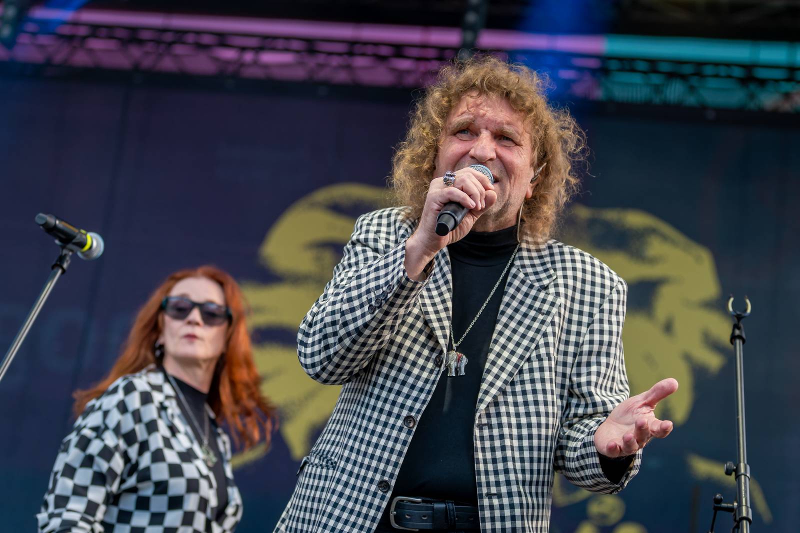 Mezi ploty, den první: Energičtí Skyline, okouzlující Tereza Balonová i legenda Richard Müller