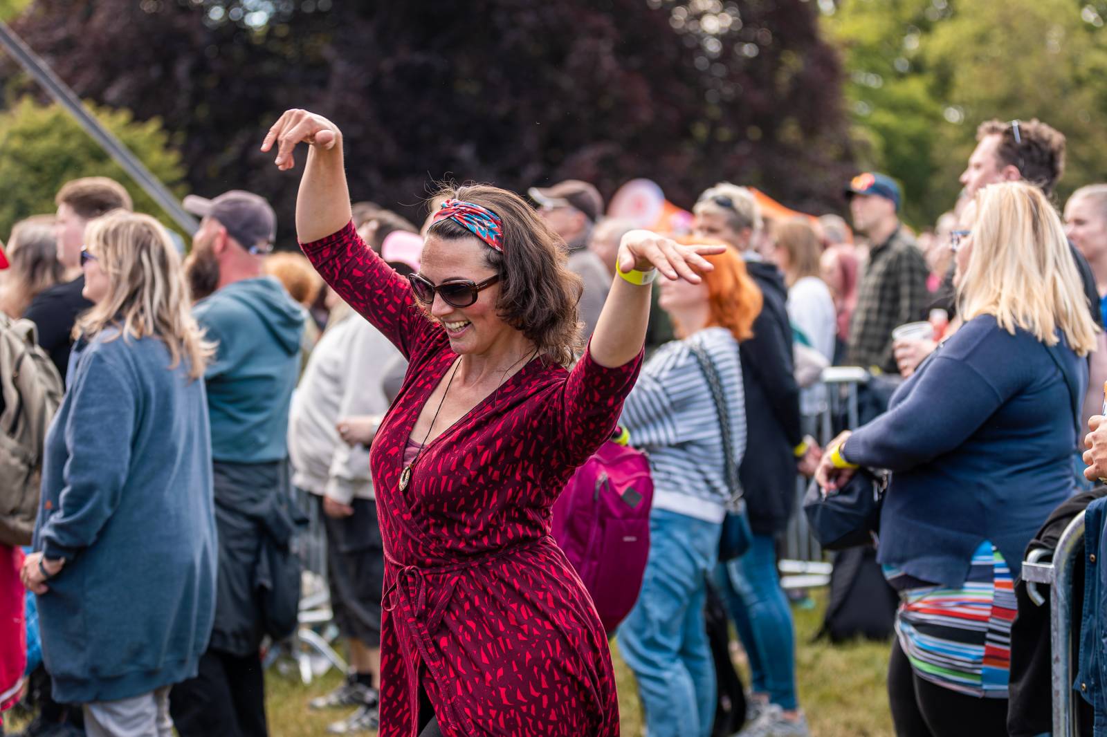 Mezi ploty, den první: Energičtí Skyline, okouzlující Tereza Balonová i legenda Richard Müller