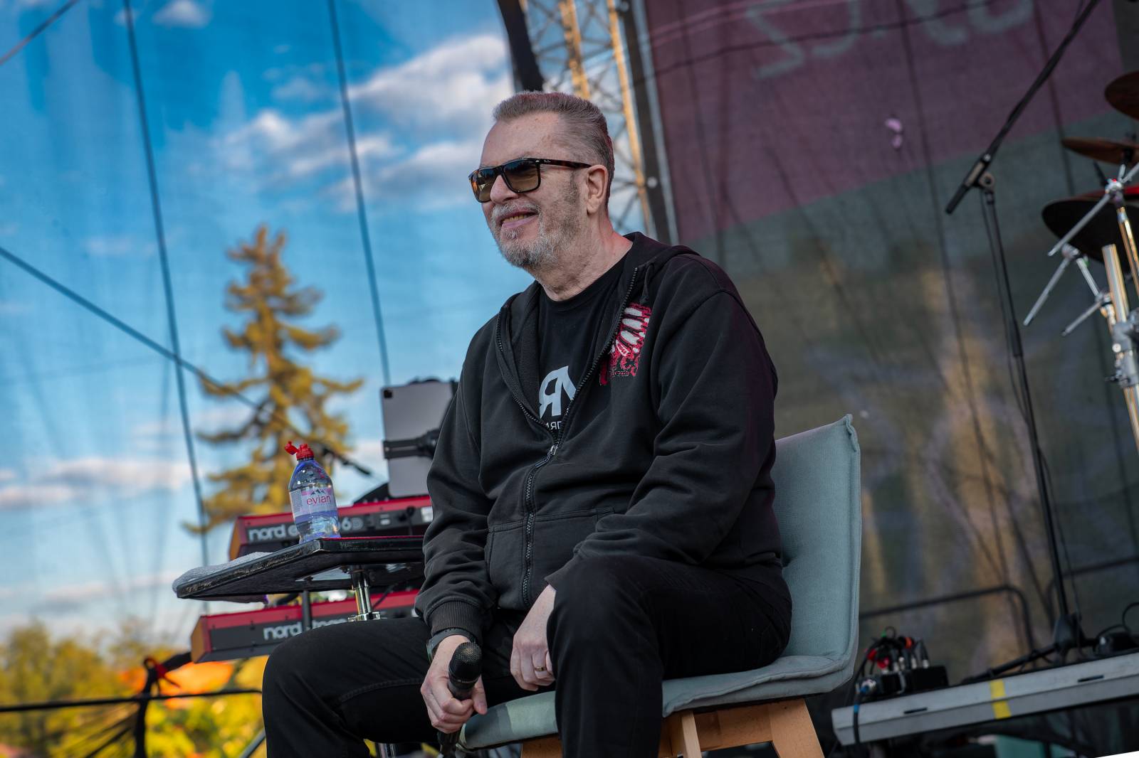 Mezi ploty, den první: Energičtí Skyline, okouzlující Tereza Balonová i legenda Richard Müller