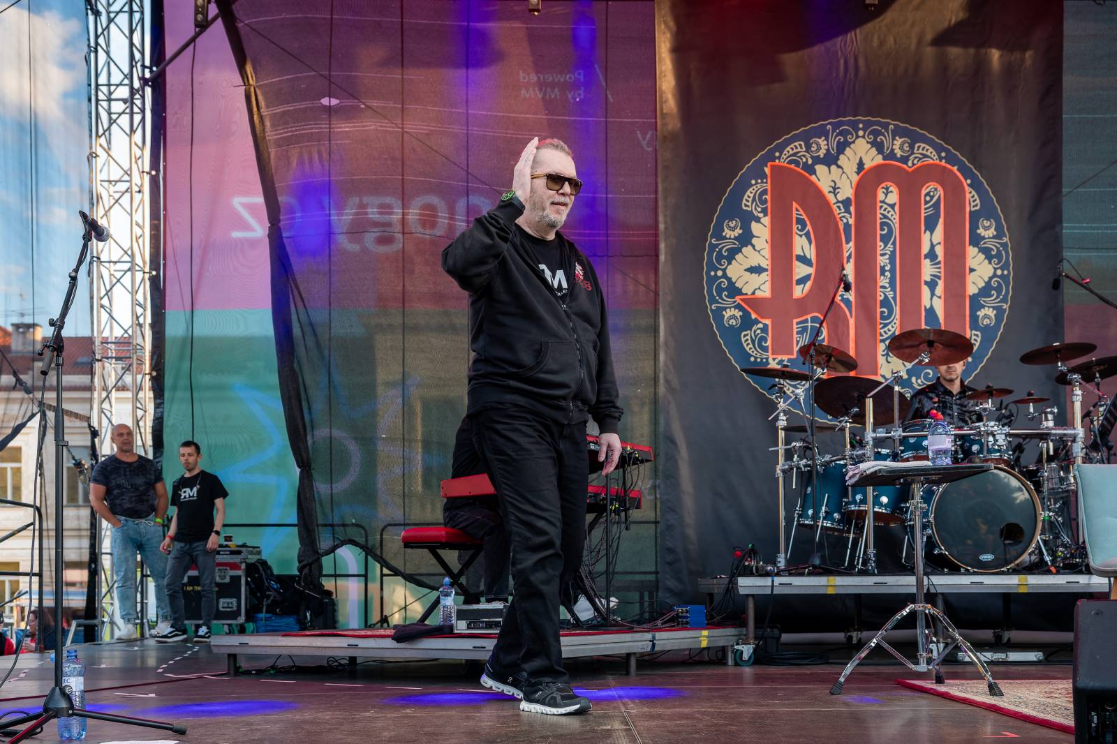 Mezi ploty, den první: Energičtí Skyline, okouzlující Tereza Balonová i legenda Richard Müller