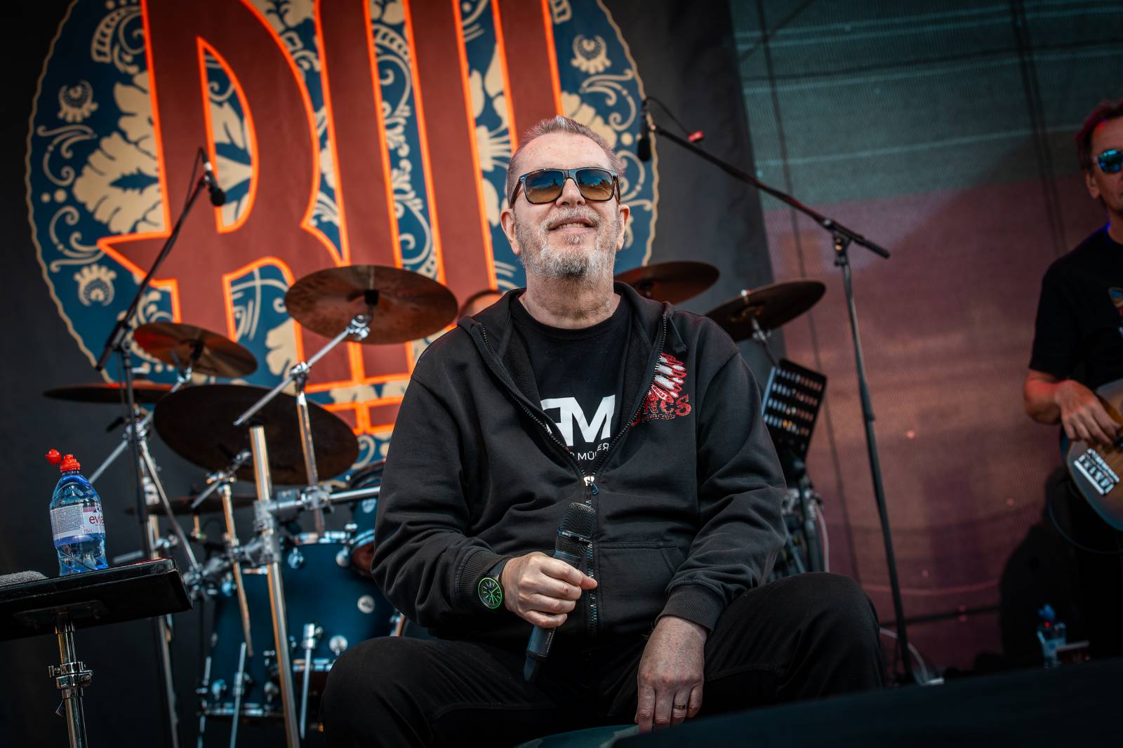 Mezi ploty, den první: Energičtí Skyline, okouzlující Tereza Balonová i legenda Richard Müller