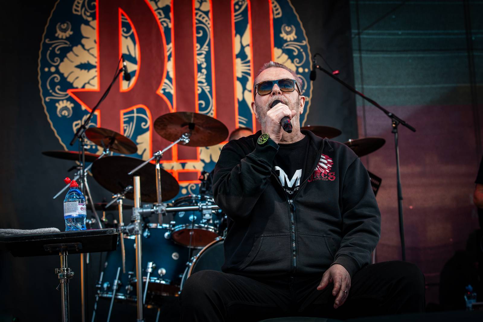 Mezi ploty, den první: Energičtí Skyline, okouzlující Tereza Balonová i legenda Richard Müller