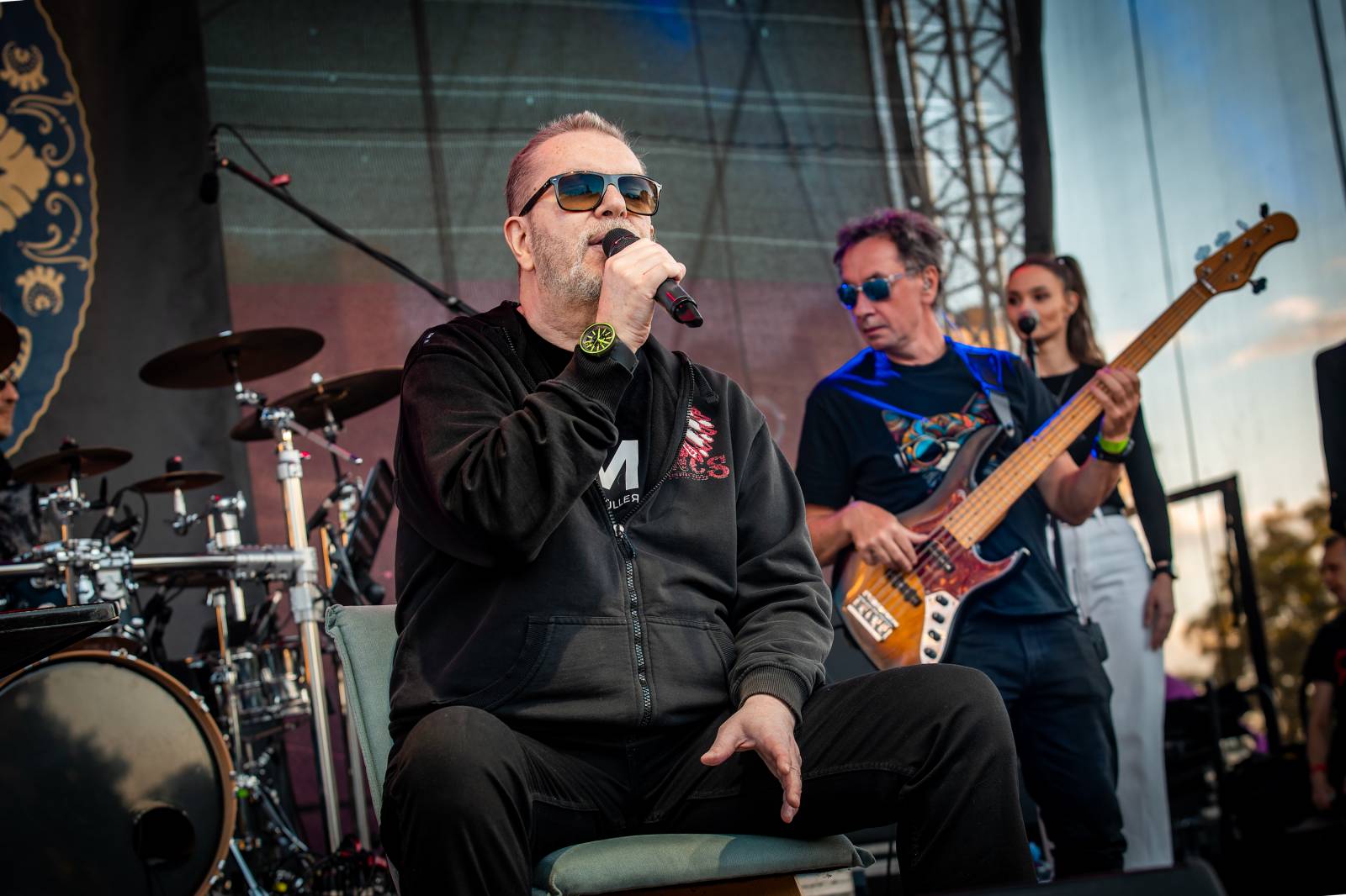 Mezi ploty, den první: Energičtí Skyline, okouzlující Tereza Balonová i legenda Richard Müller