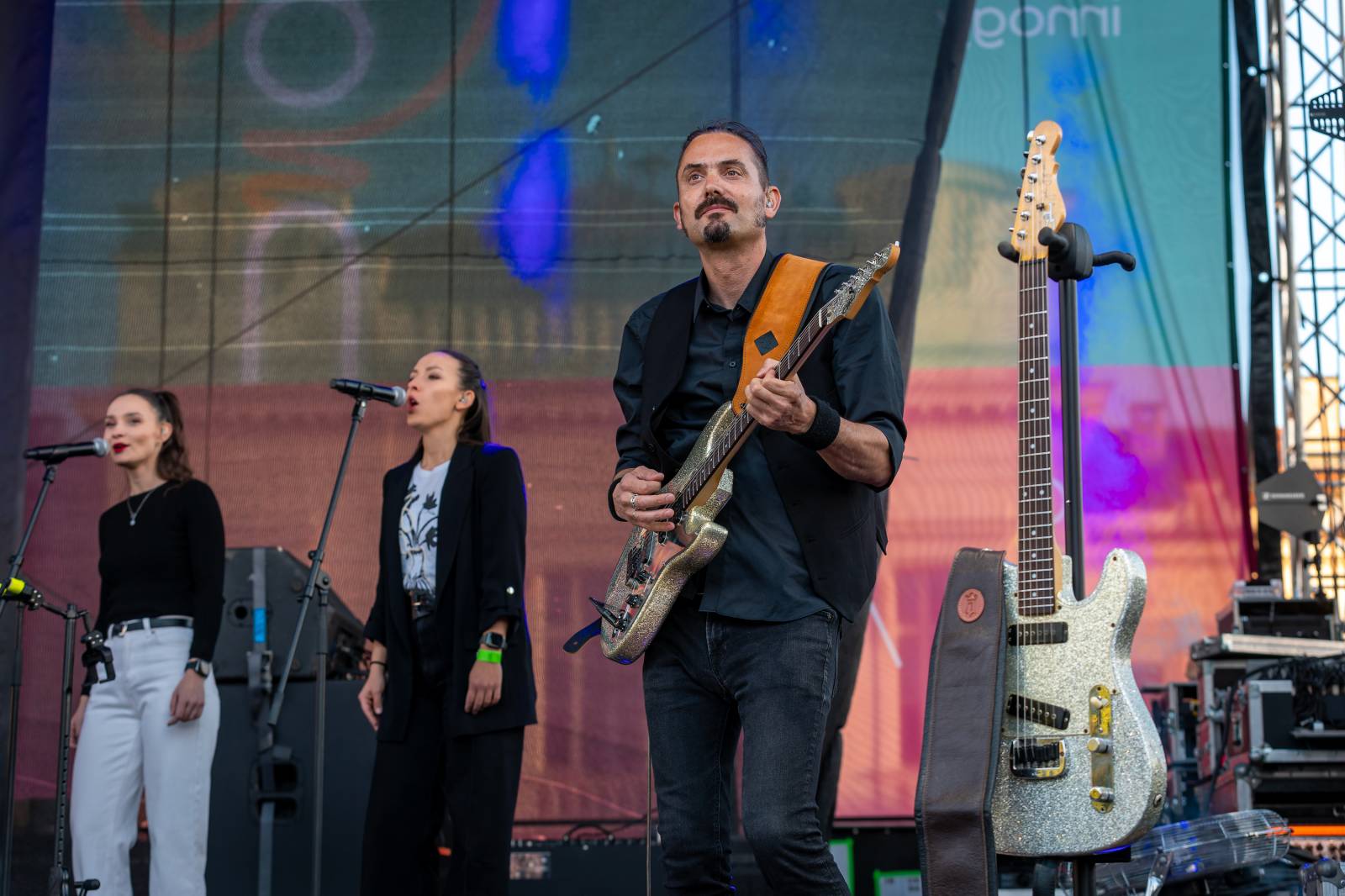 Mezi ploty, den první: Energičtí Skyline, okouzlující Tereza Balonová i legenda Richard Müller