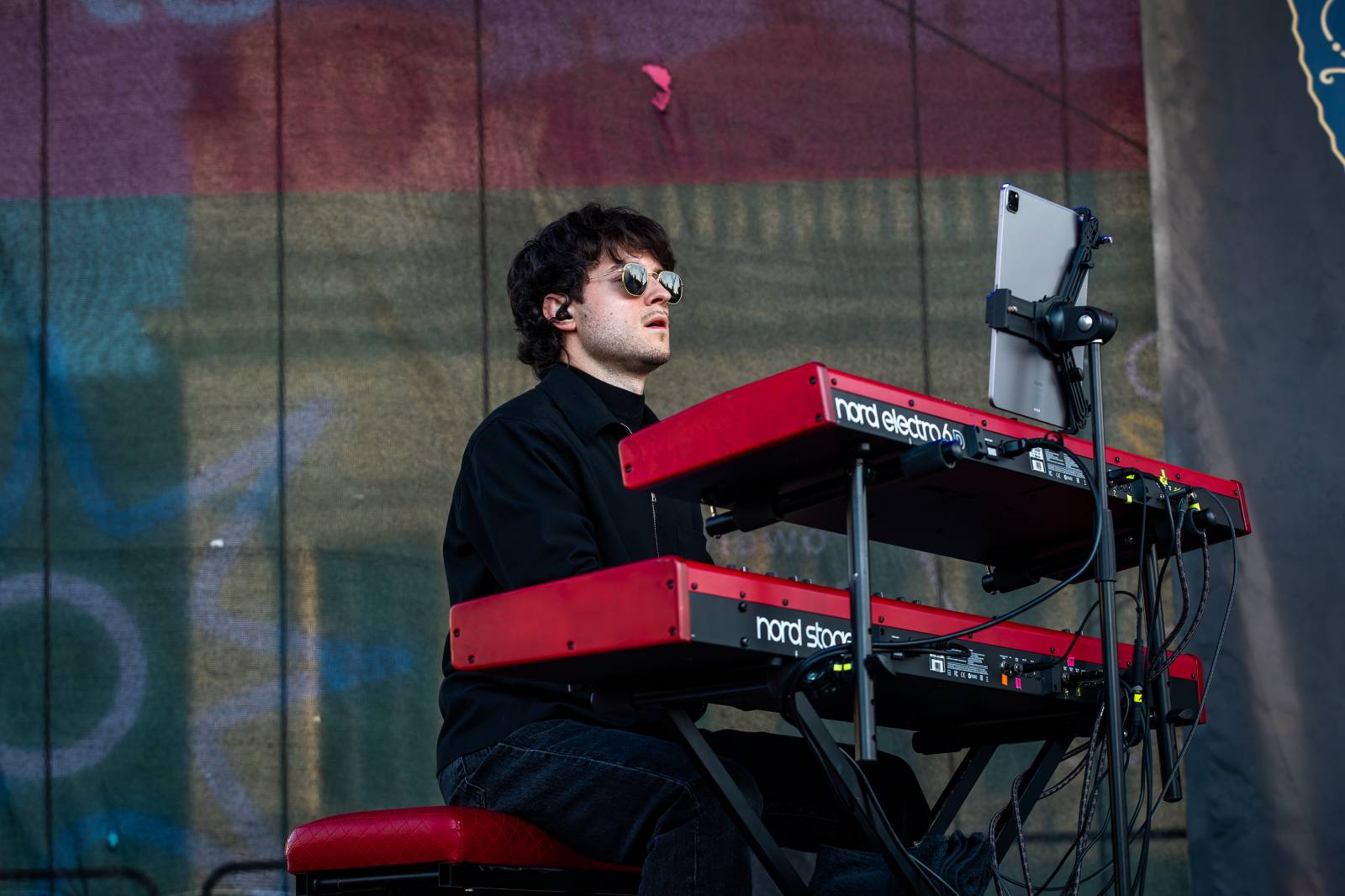 Mezi ploty, den první: Energičtí Skyline, okouzlující Tereza Balonová i legenda Richard Müller