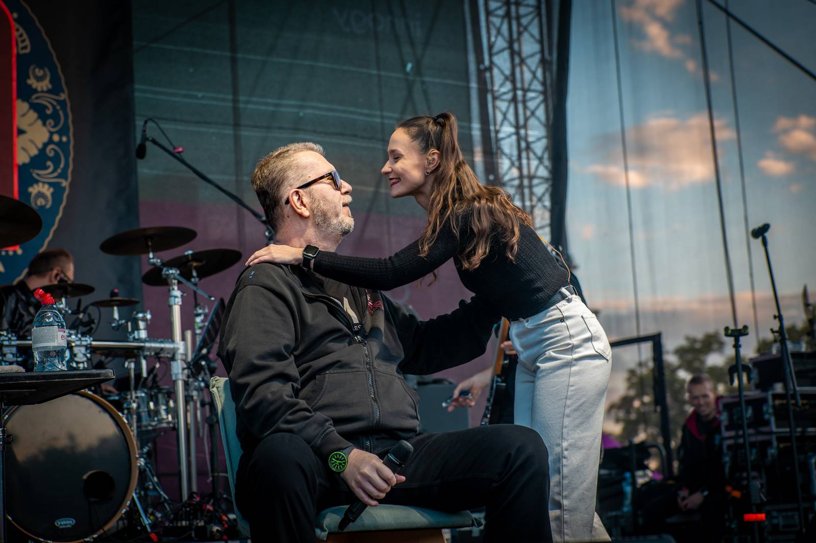 Mezi ploty, den první: Energičtí Skyline, okouzlující Tereza Balonová i legenda Richard Müller