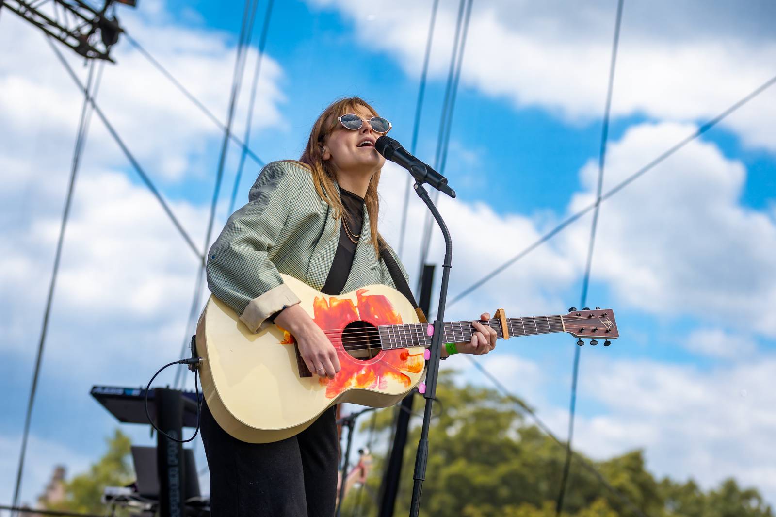 Mezi ploty, den první: Energičtí Skyline, okouzlující Tereza Balonová i legenda Richard Müller