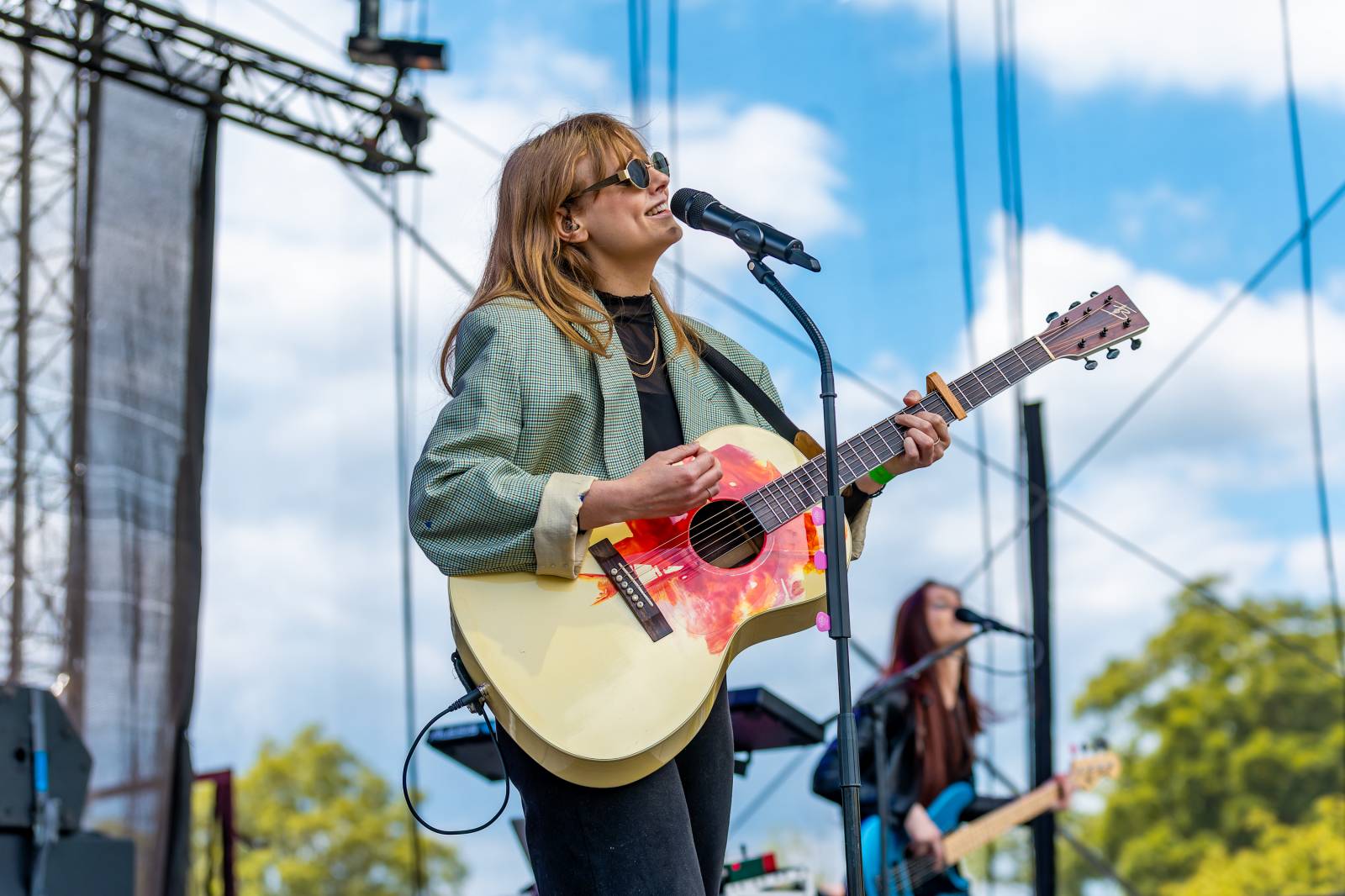 Mezi ploty, den první: Energičtí Skyline, okouzlující Tereza Balonová i legenda Richard Müller