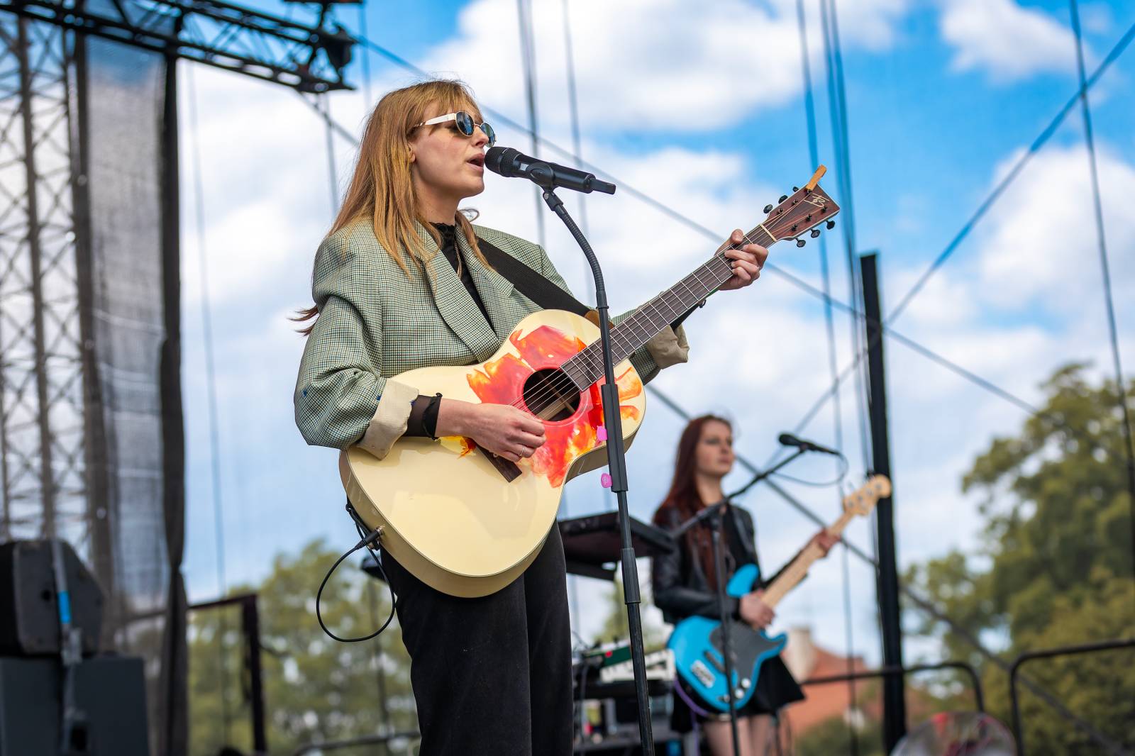 Mezi ploty, den první: Energičtí Skyline, okouzlující Tereza Balonová i legenda Richard Müller