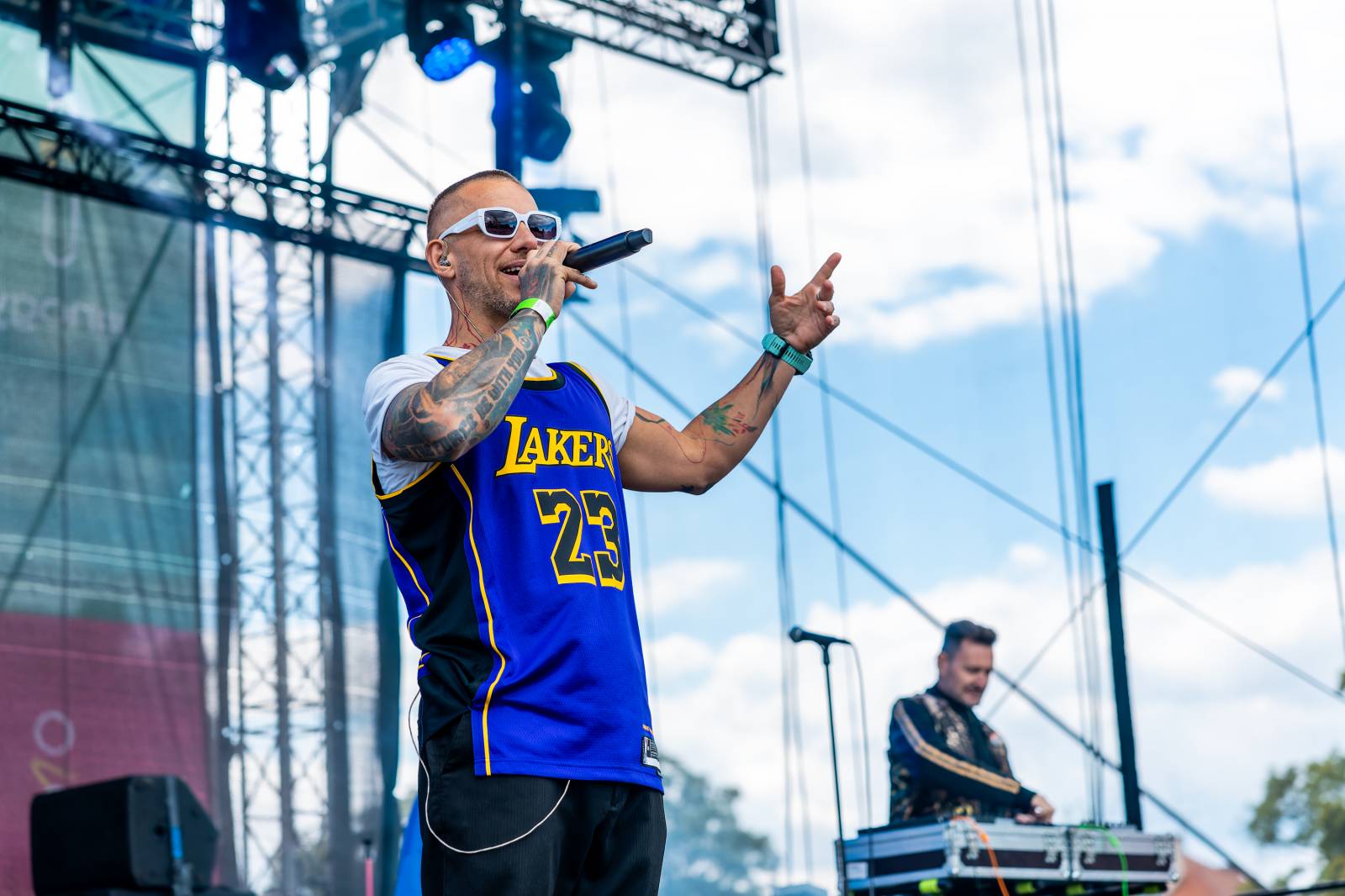 Mezi ploty, den první: Energičtí Skyline, okouzlující Tereza Balonová i legenda Richard Müller