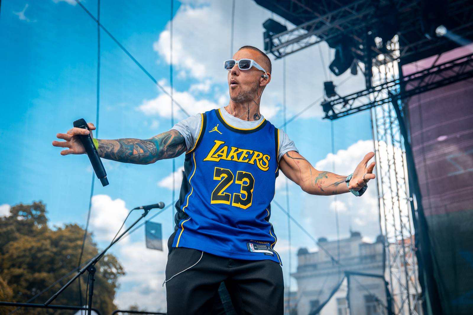 Mezi ploty, den první: Energičtí Skyline, okouzlující Tereza Balonová i legenda Richard Müller