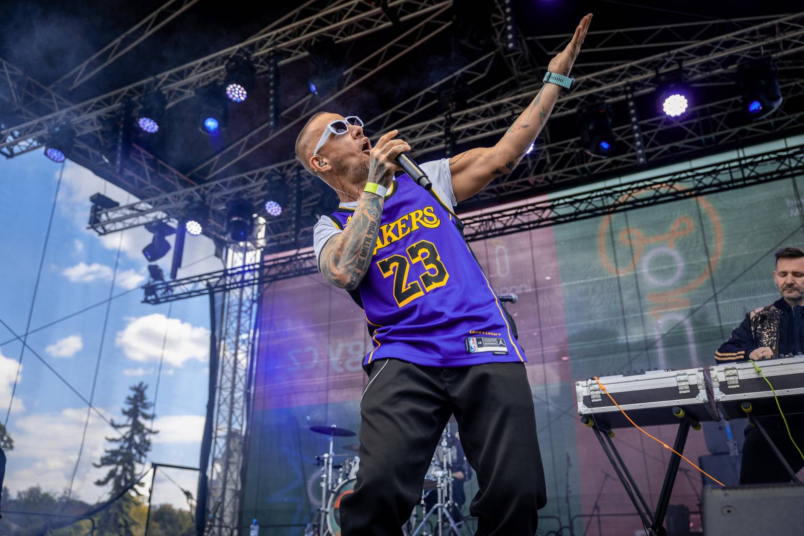 Mezi ploty, den první: Energičtí Skyline, okouzlující Tereza Balonová i legenda Richard Müller