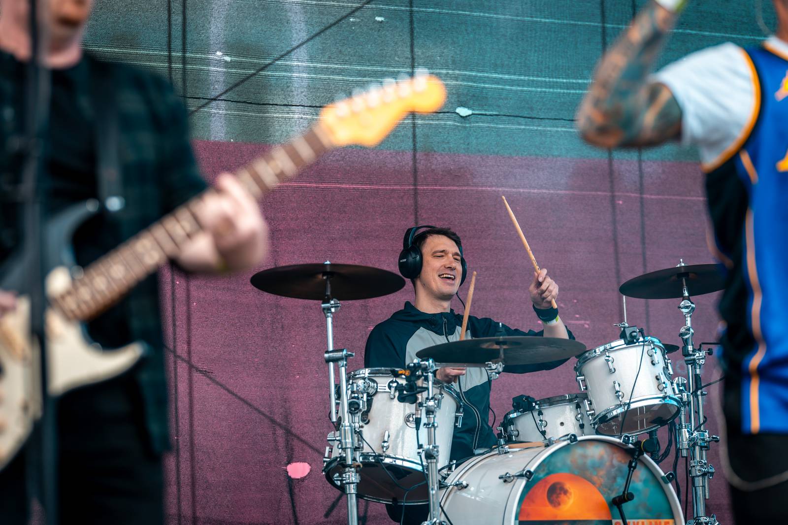 Mezi ploty, den první: Energičtí Skyline, okouzlující Tereza Balonová i legenda Richard Müller