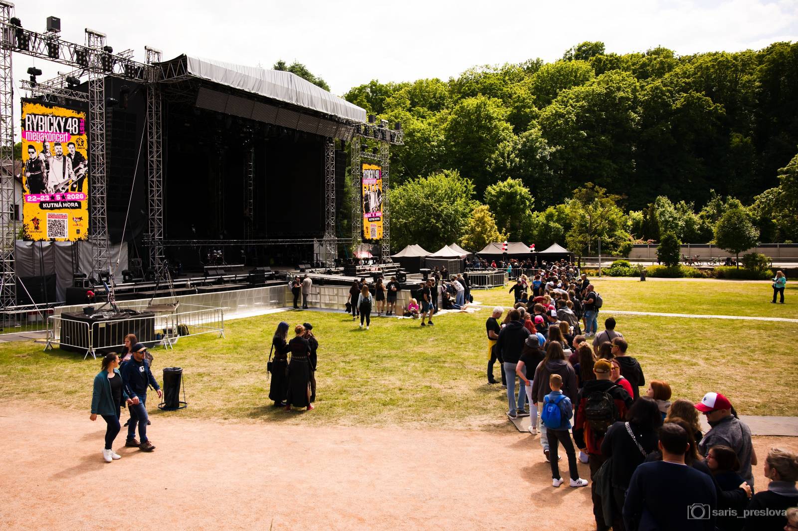 Rybičky 48 vyprodaly megakoncerty v Kutné Hoře. Zahráli Tomáš Klus, Vypsaná fiXa, Holki, Civilní obrana i Street69