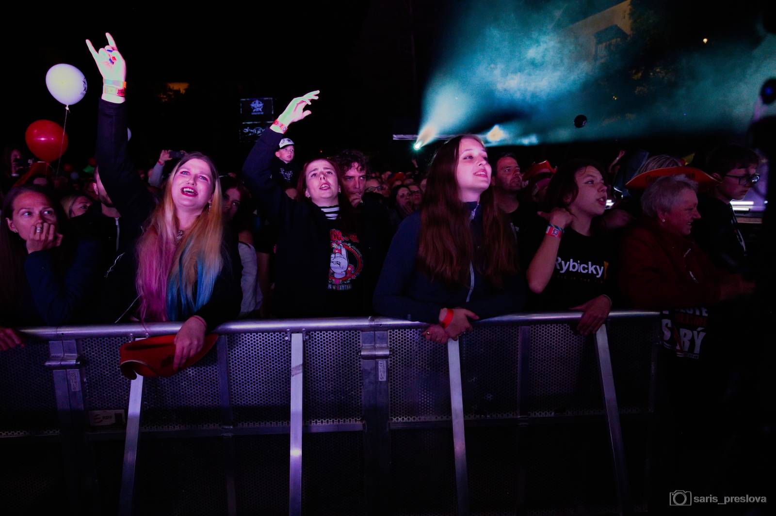 Rybičky 48 vyprodaly megakoncerty v Kutné Hoře. Zahráli Tomáš Klus, Vypsaná fiXa, Holki, Civilní obrana i Street69