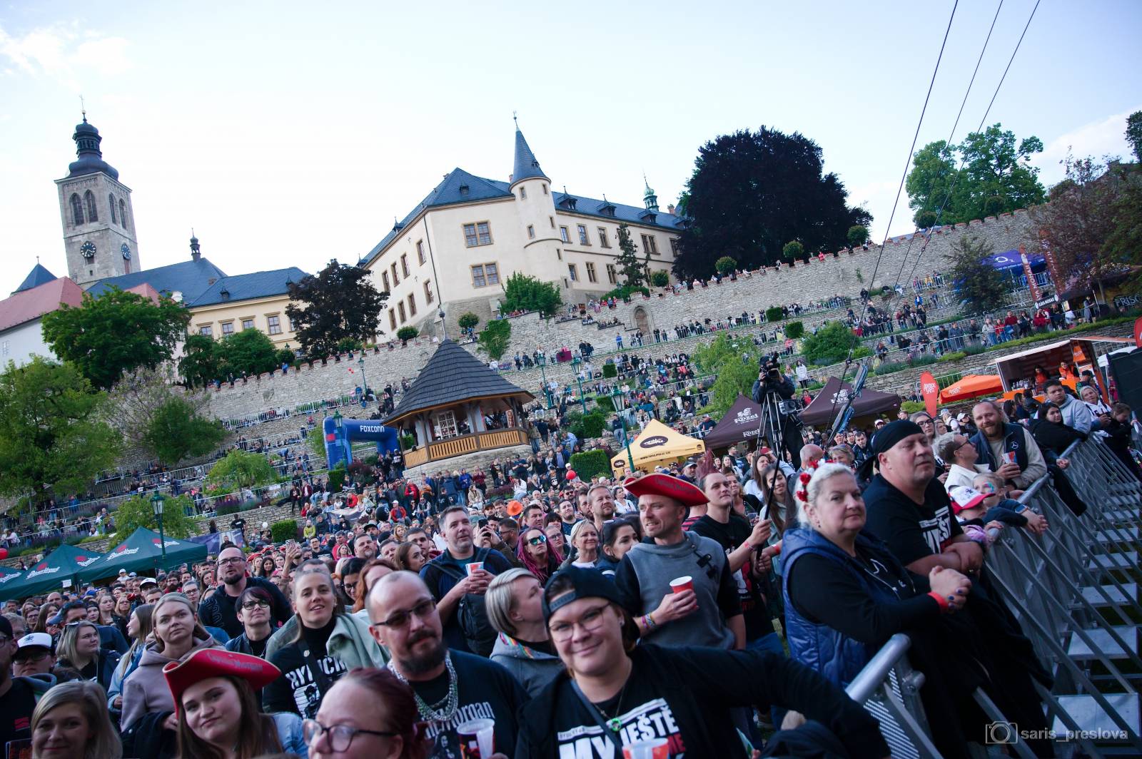 Rybičky 48 vyprodaly megakoncerty v Kutné Hoře. Zahráli Tomáš Klus, Vypsaná fiXa, Holki, Civilní obrana i Street69