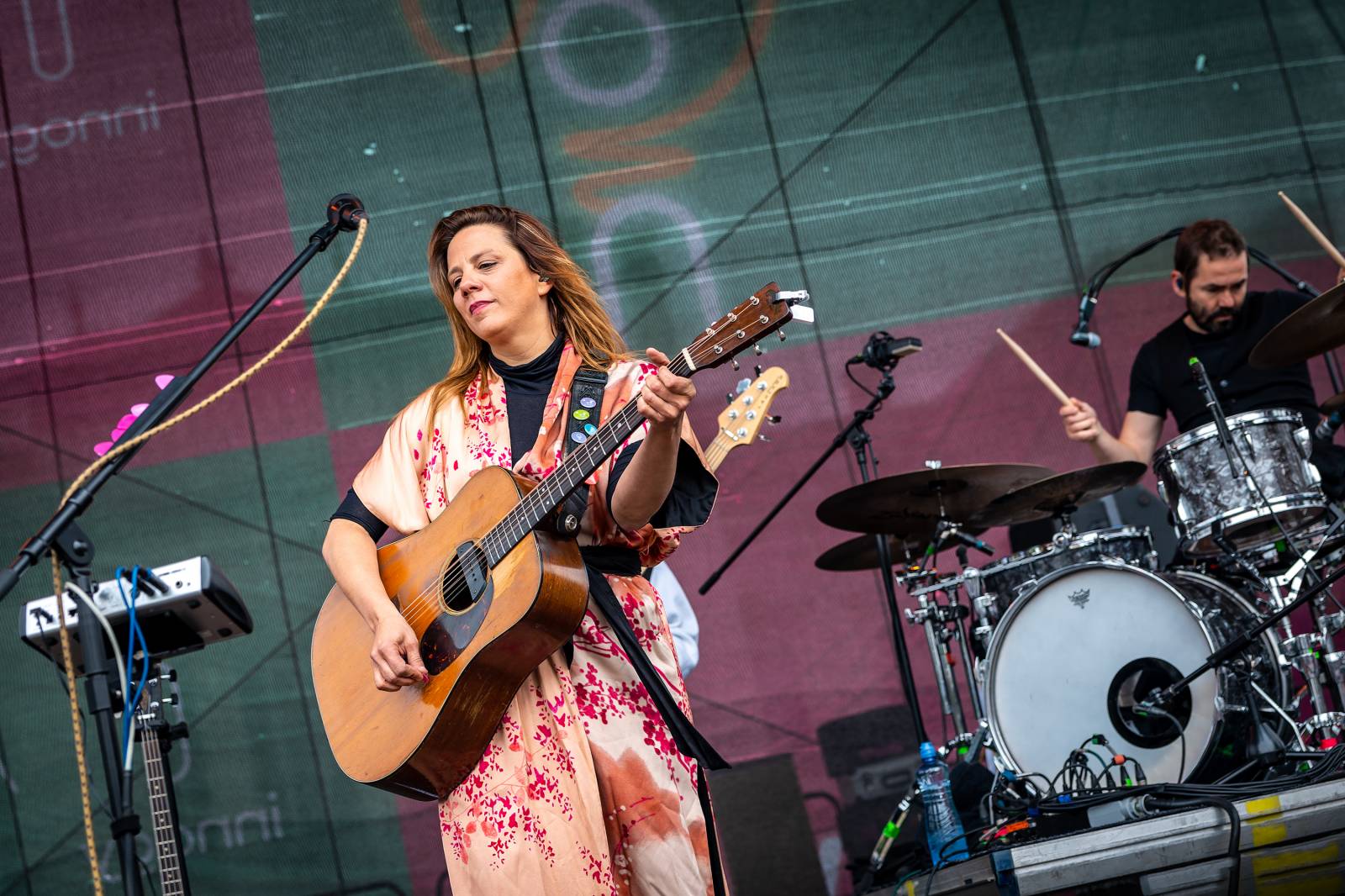 Mezi ploty, den druhý: Ani déšť nezkazil dobrou náladu. Zahráli Olympic, Aneta Langerová, Marta Jandová i Michal Hrůza