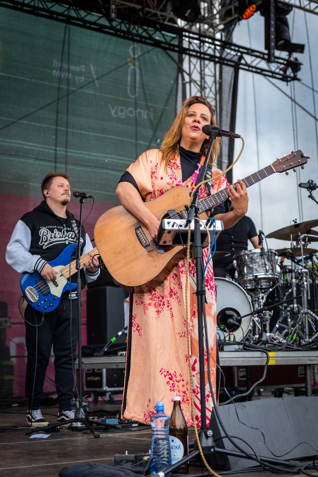 Mezi ploty, den druhý: Ani déšť nezkazil dobrou náladu. Zahráli Olympic, Aneta Langerová, Marta Jandová i Michal Hrůza