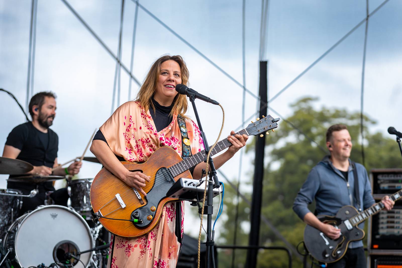 Mezi ploty, den druhý: Ani déšť nezkazil dobrou náladu. Zahráli Olympic, Aneta Langerová, Marta Jandová i Michal Hrůza