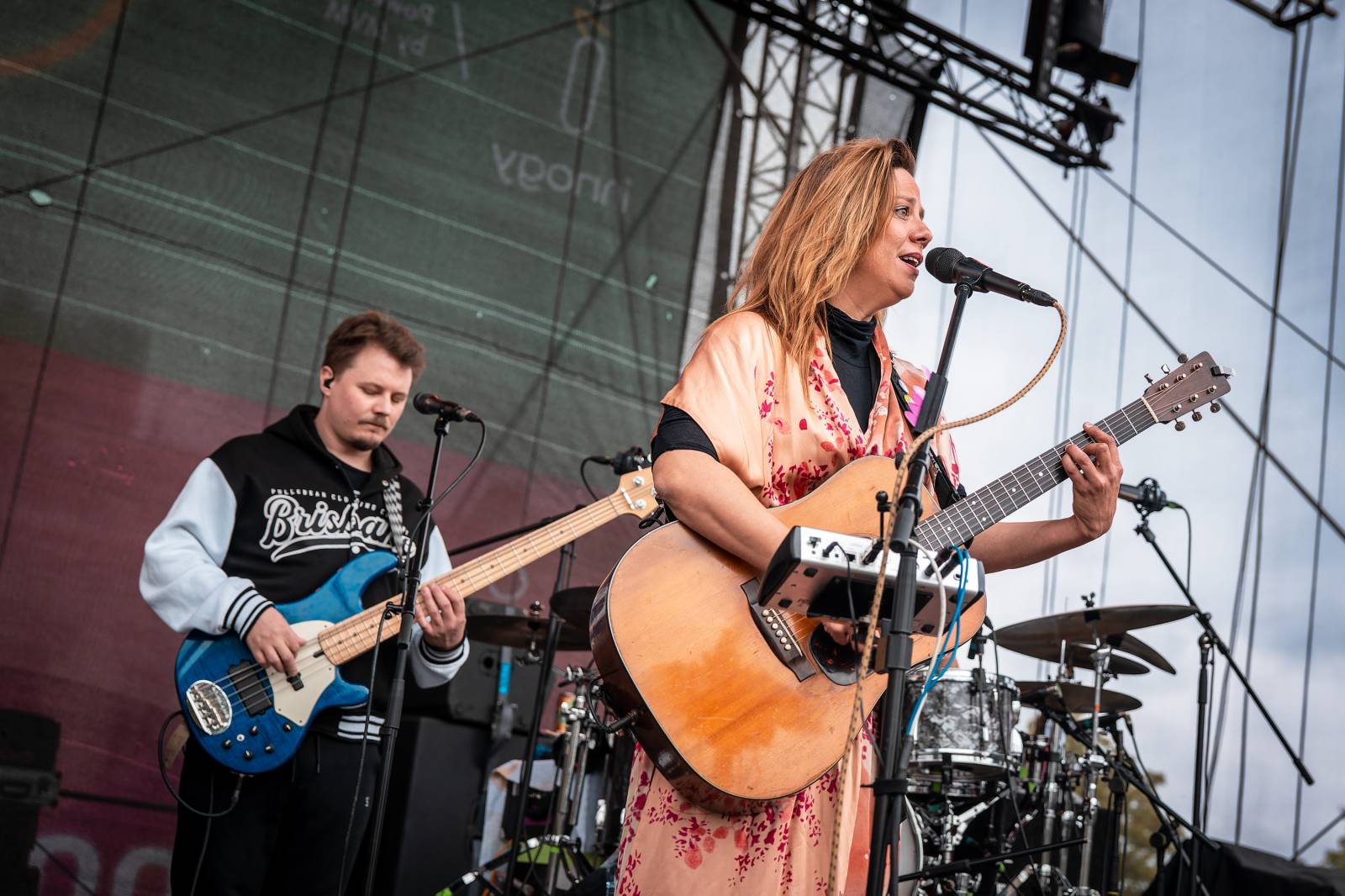 Mezi ploty, den druhý: Ani déšť nezkazil dobrou náladu. Zahráli Olympic, Aneta Langerová, Marta Jandová i Michal Hrůza