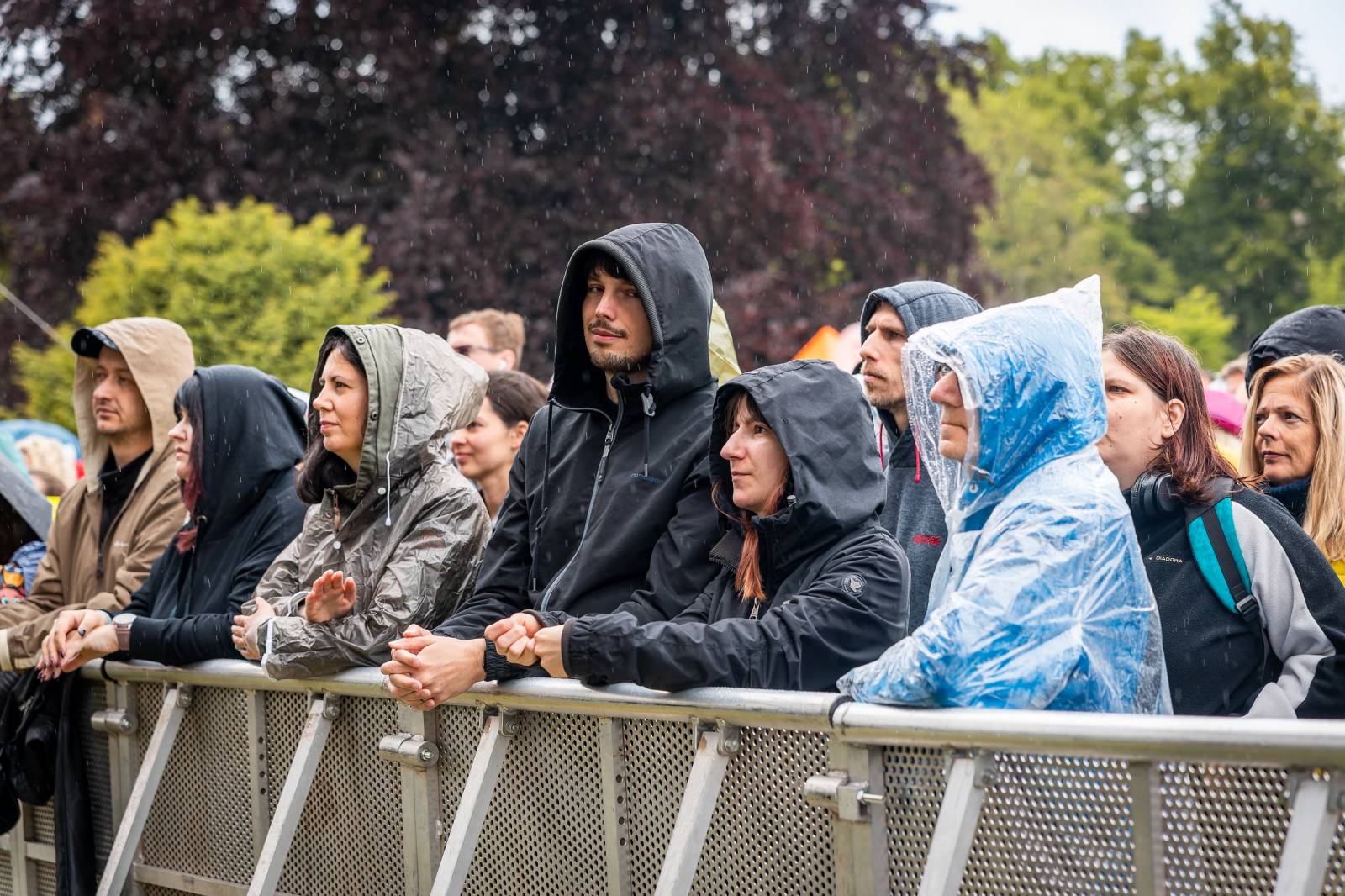 Mezi ploty, den druhý: Ani déšť nezkazil dobrou náladu. Zahráli Olympic, Aneta Langerová, Marta Jandová i Michal Hrůza
