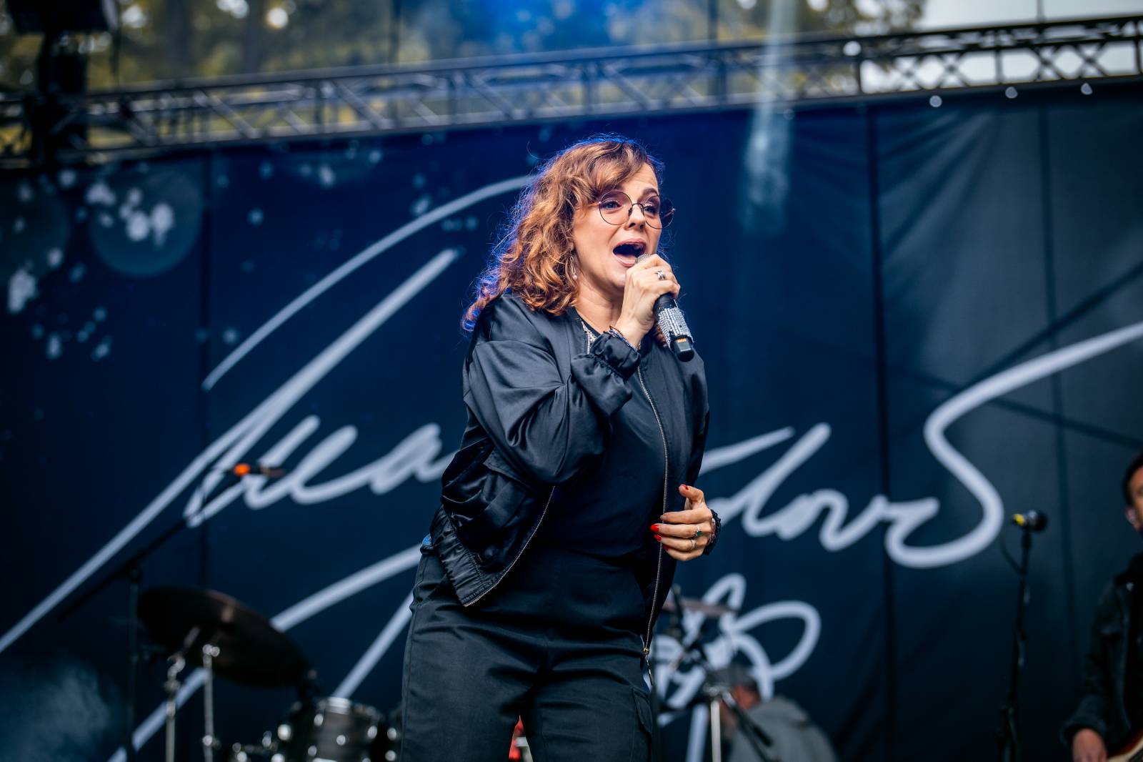 Mezi ploty, den druhý: Ani déšť nezkazil dobrou náladu. Zahráli Olympic, Aneta Langerová, Marta Jandová i Michal Hrůza