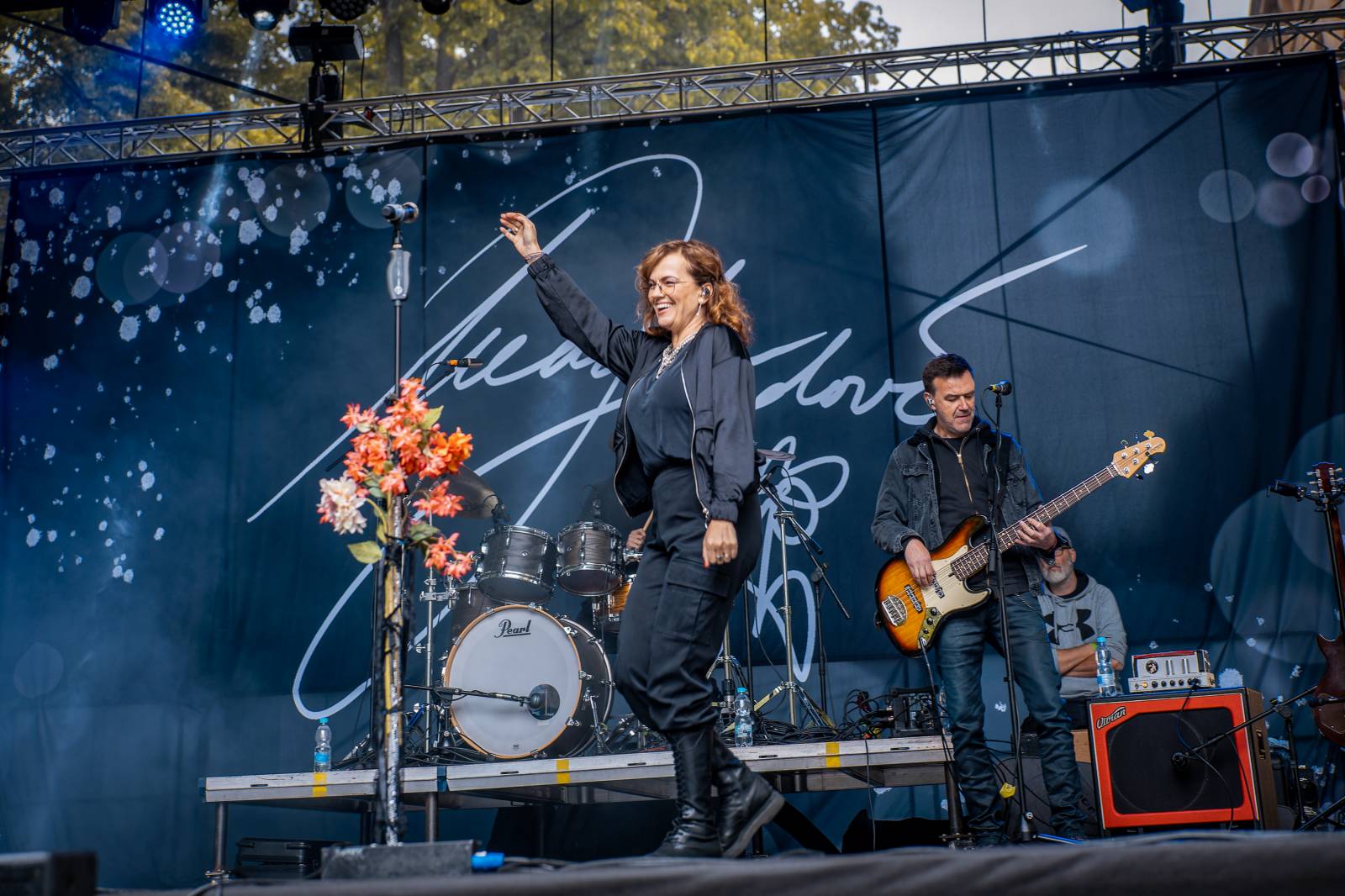 Mezi ploty, den druhý: Ani déšť nezkazil dobrou náladu. Zahráli Olympic, Aneta Langerová, Marta Jandová i Michal Hrůza