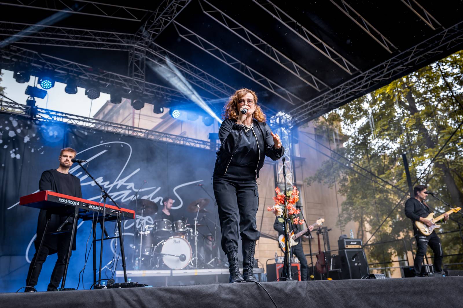 Mezi ploty, den druhý: Ani déšť nezkazil dobrou náladu. Zahráli Olympic, Aneta Langerová, Marta Jandová i Michal Hrůza