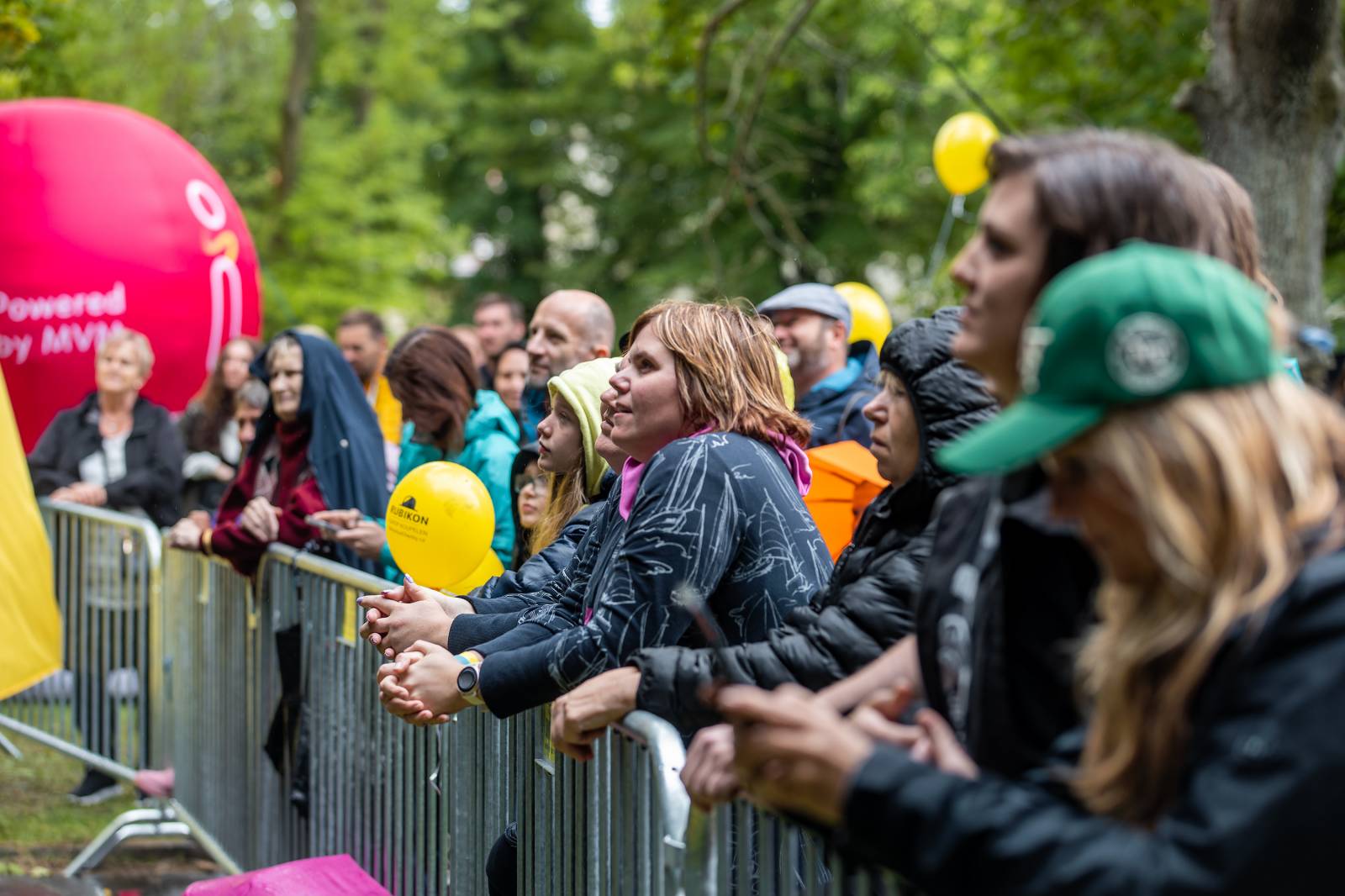 Mezi ploty, den druhý: Ani déšť nezkazil dobrou náladu. Zahráli Olympic, Aneta Langerová, Marta Jandová i Michal Hrůza