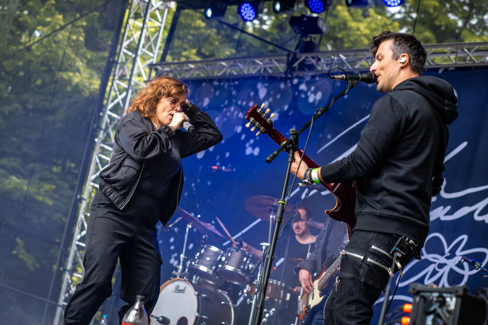 Mezi ploty, den druhý: Ani déšť nezkazil dobrou náladu. Zahráli Olympic, Aneta Langerová, Marta Jandová i Michal Hrůza