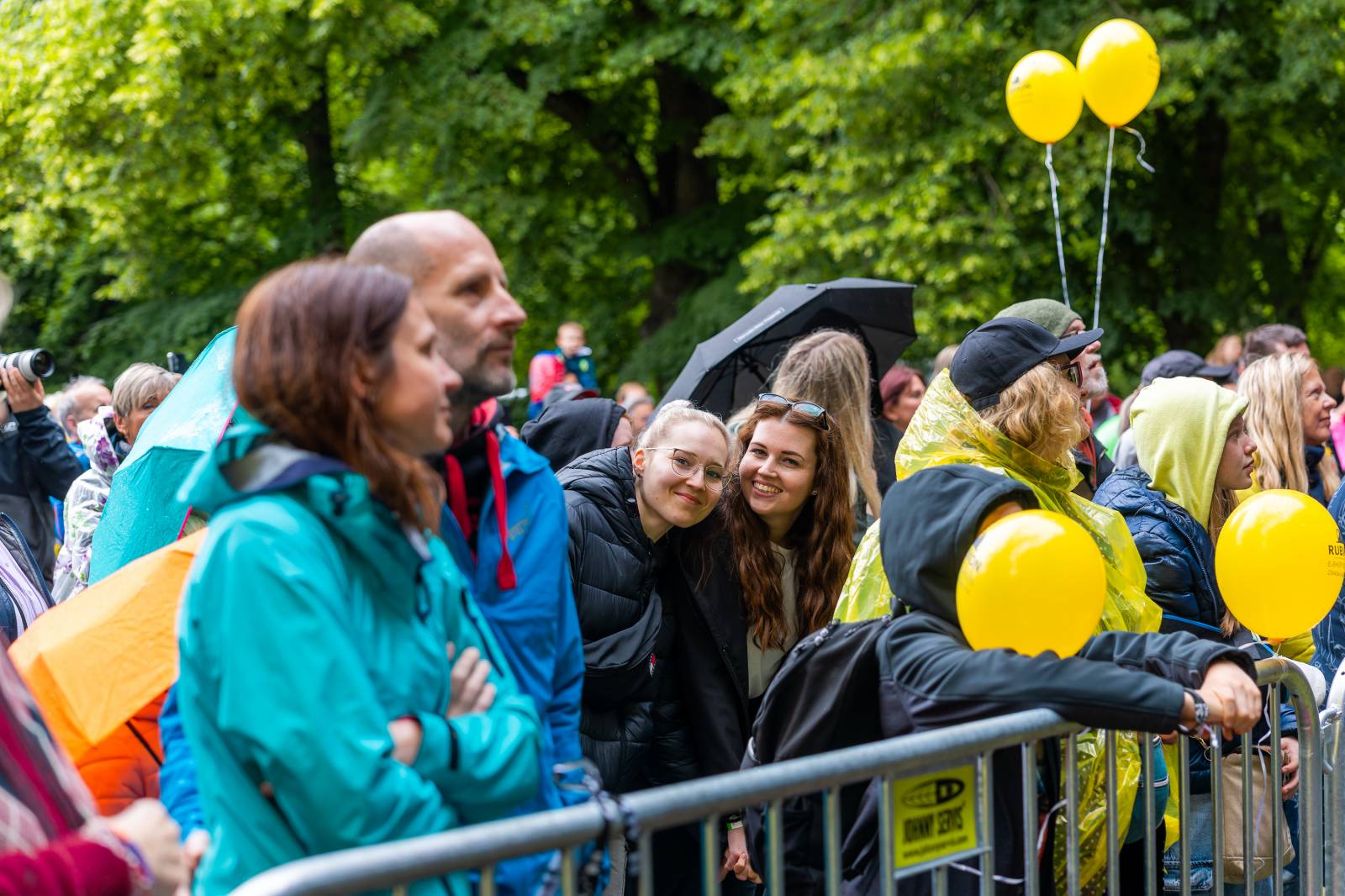 Mezi ploty, den druhý: Ani déšť nezkazil dobrou náladu. Zahráli Olympic, Aneta Langerová, Marta Jandová i Michal Hrůza