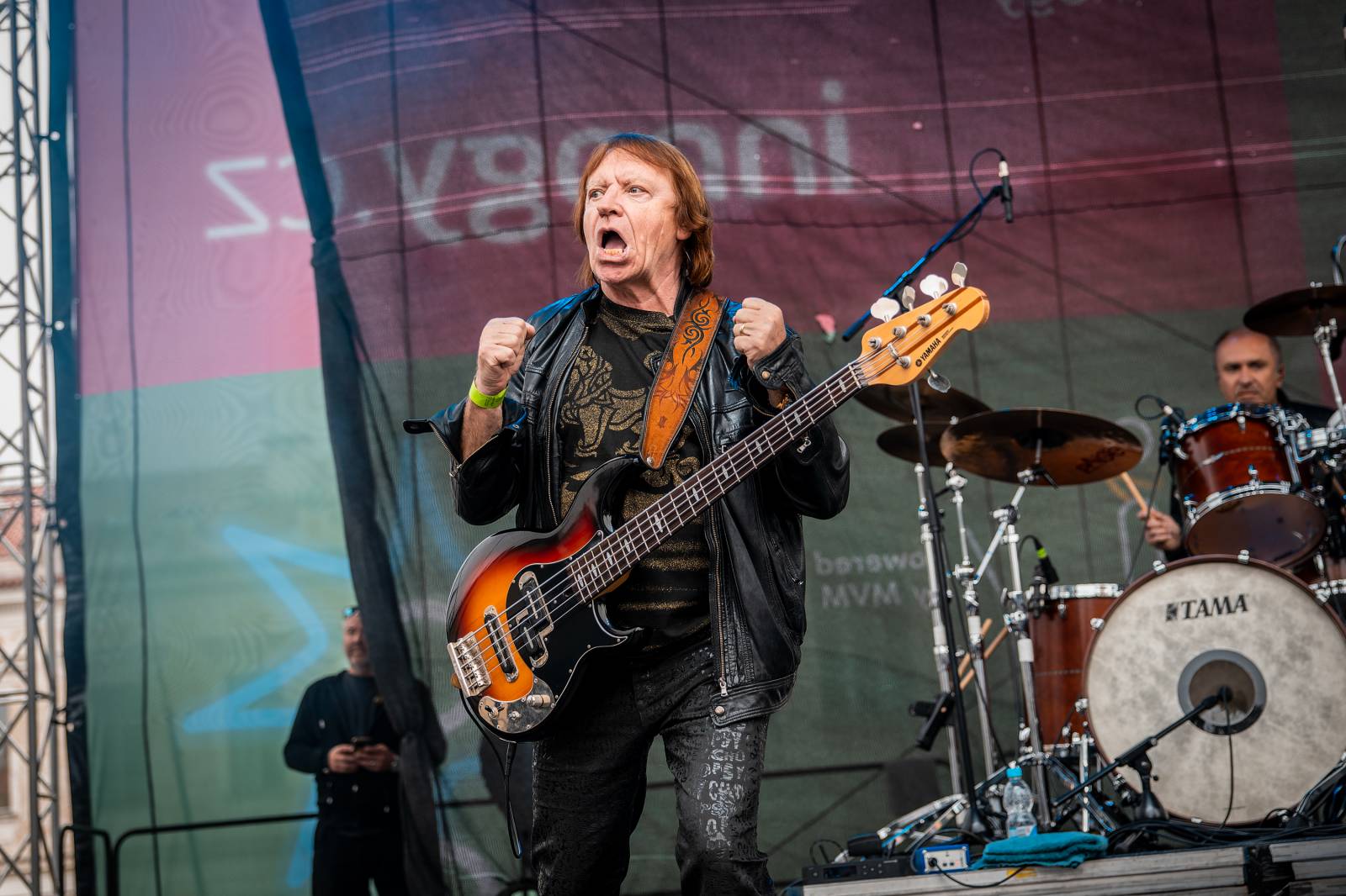 Mezi ploty, den druhý: Ani déšť nezkazil dobrou náladu. Zahráli Olympic, Aneta Langerová, Marta Jandová i Michal Hrůza