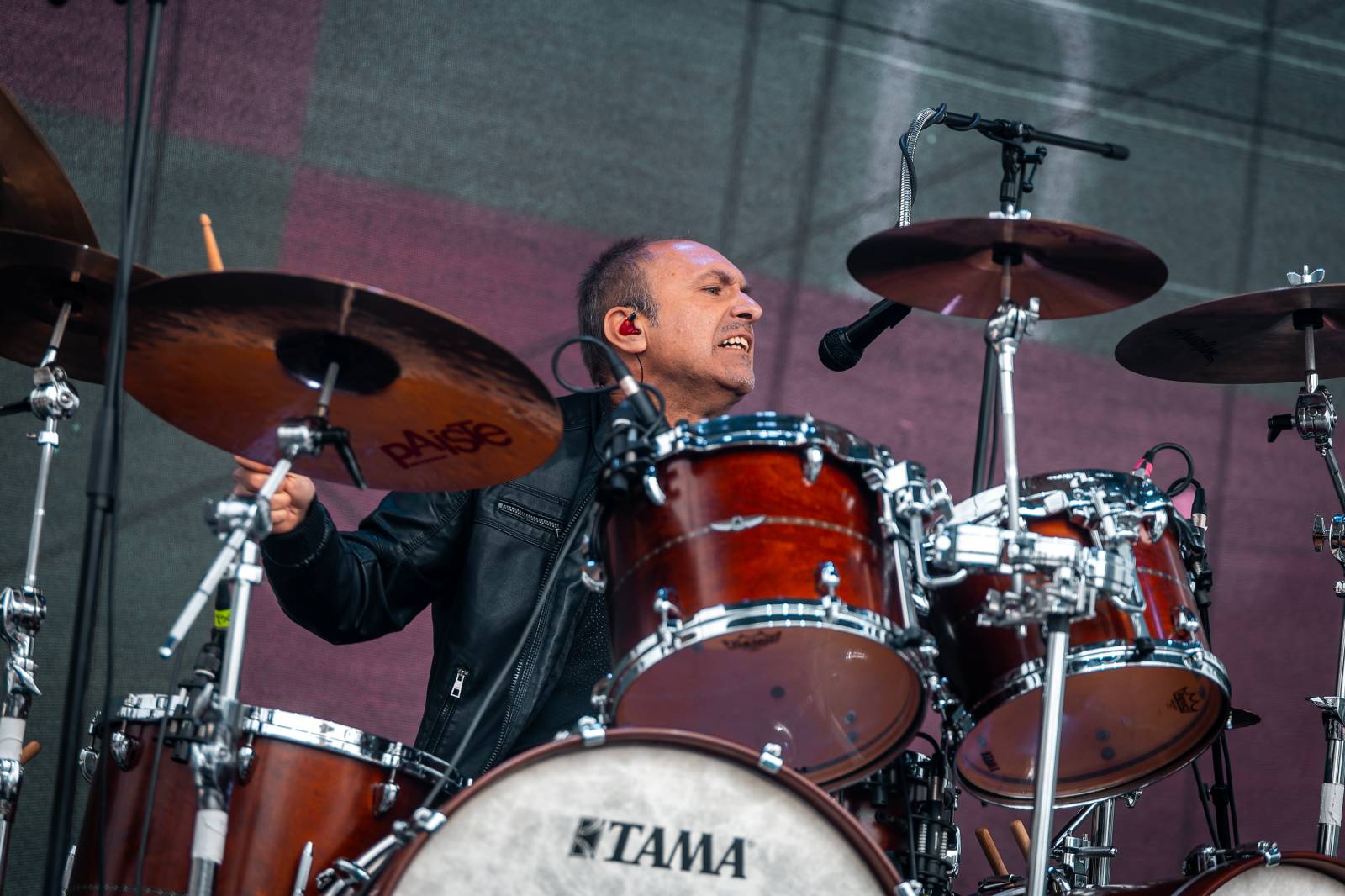 Mezi ploty, den druhý: Ani déšť nezkazil dobrou náladu. Zahráli Olympic, Aneta Langerová, Marta Jandová i Michal Hrůza