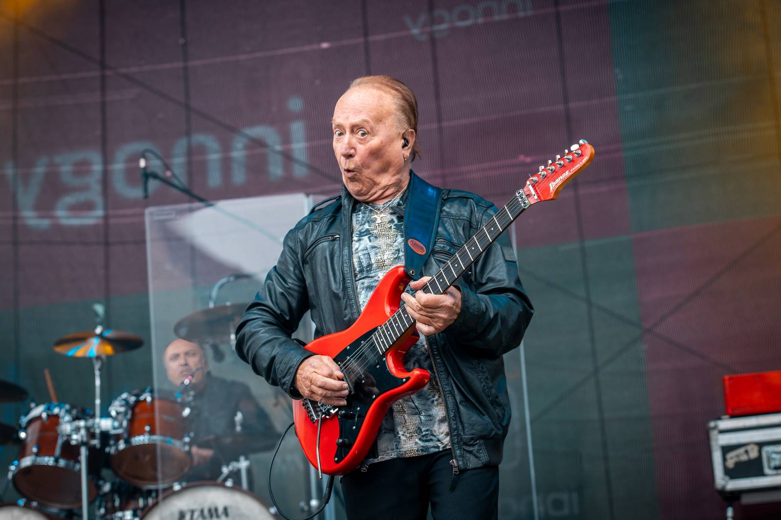 Mezi ploty, den druhý: Ani déšť nezkazil dobrou náladu. Zahráli Olympic, Aneta Langerová, Marta Jandová i Michal Hrůza