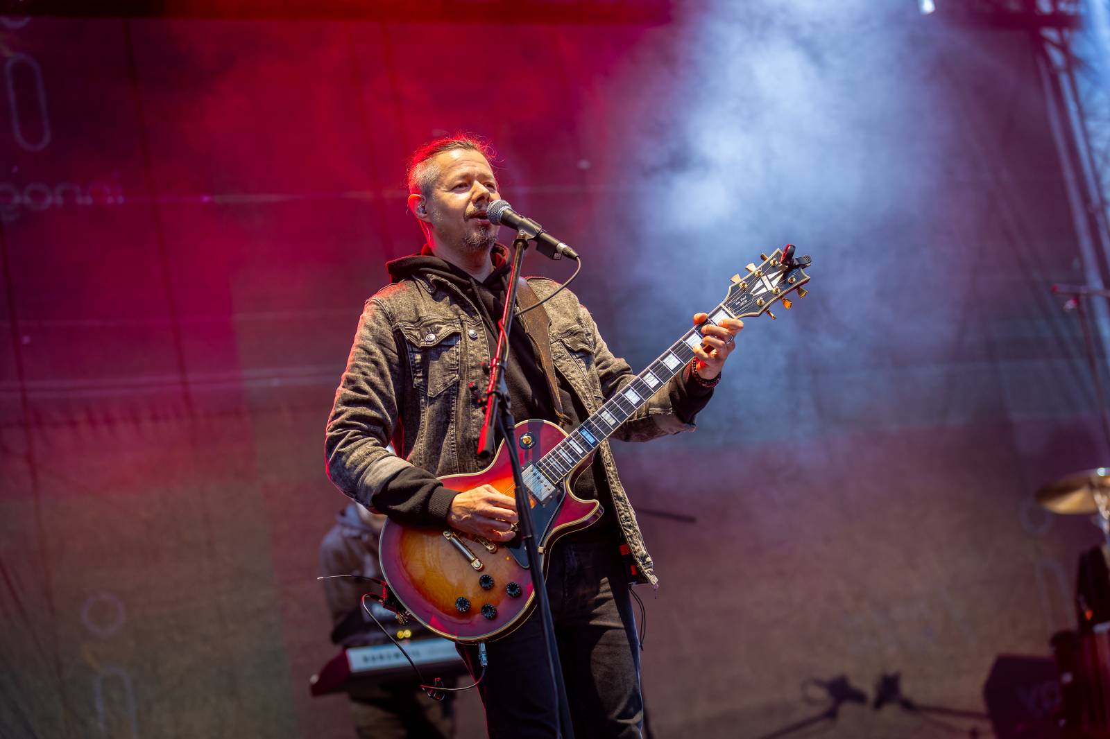 Mezi ploty, den druhý: Ani déšť nezkazil dobrou náladu. Zahráli Olympic, Aneta Langerová, Marta Jandová i Michal Hrůza