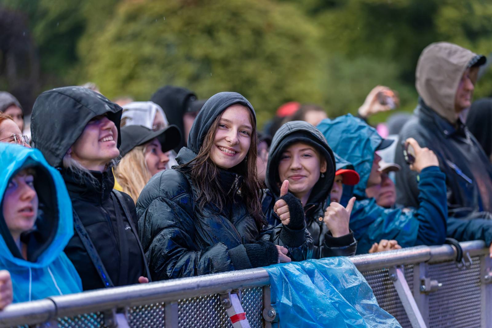 Mezi ploty, den druhý: Ani déšť nezkazil dobrou náladu. Zahráli Olympic, Aneta Langerová, Marta Jandová i Michal Hrůza