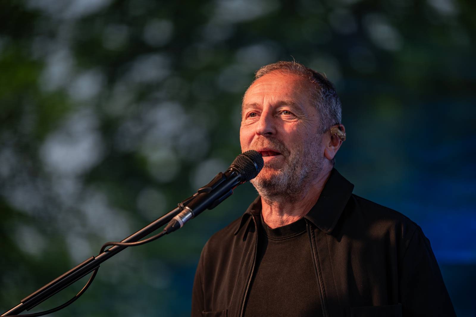 Čechomor odstartoval venkovní sezónu komorním koncertem ve vile Lanna