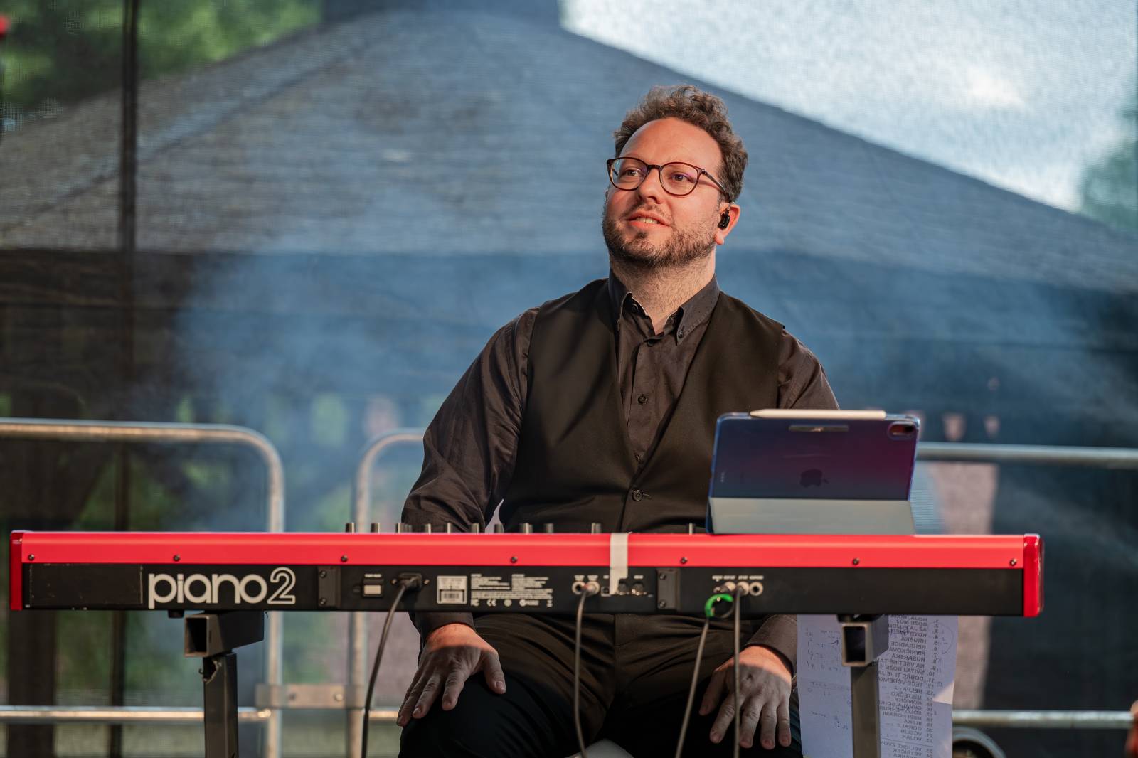 Čechomor odstartoval venkovní sezónu komorním koncertem ve vile Lanna