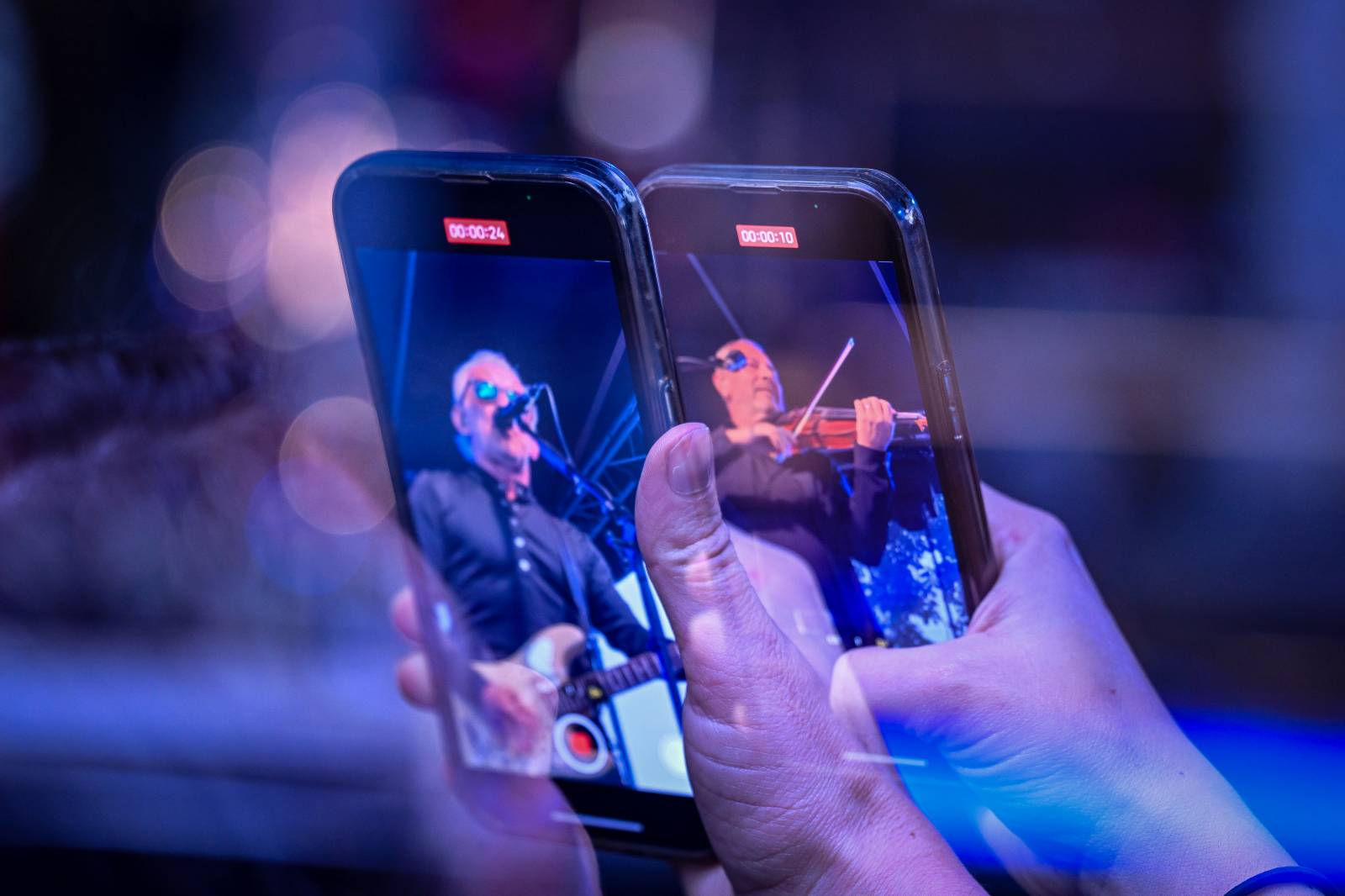 Čechomor odstartoval venkovní sezónu komorním koncertem ve vile Lanna