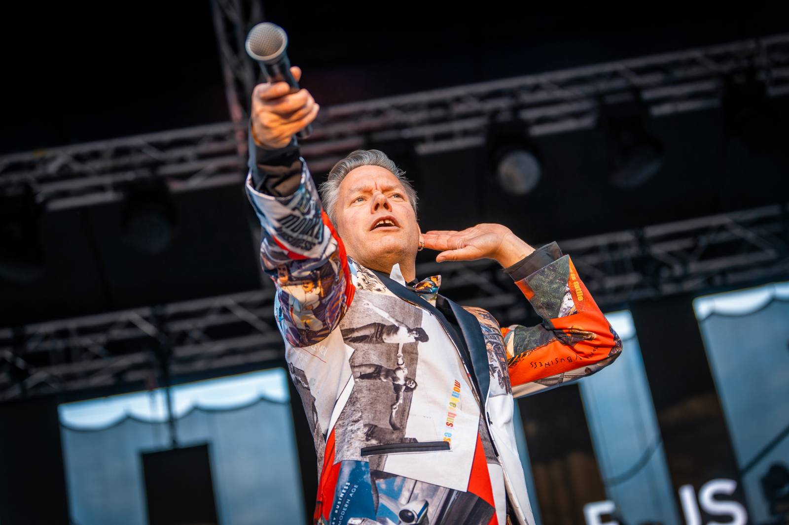 Monkey Business oslavili 25 let ve velkém. Na Vyšehradě jim blahopřáli Tonya Graves, Ashley Slater, Dan Bárta i Lou Fanánek Hagen