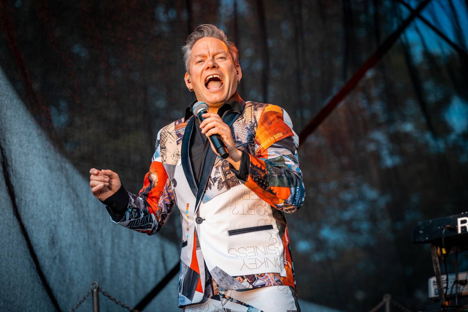 Monkey Business oslavili 25 let ve velkém. Na Vyšehradě jim blahopřáli Tonya Graves, Ashley Slater, Dan Bárta i Lou Fanánek Hagen