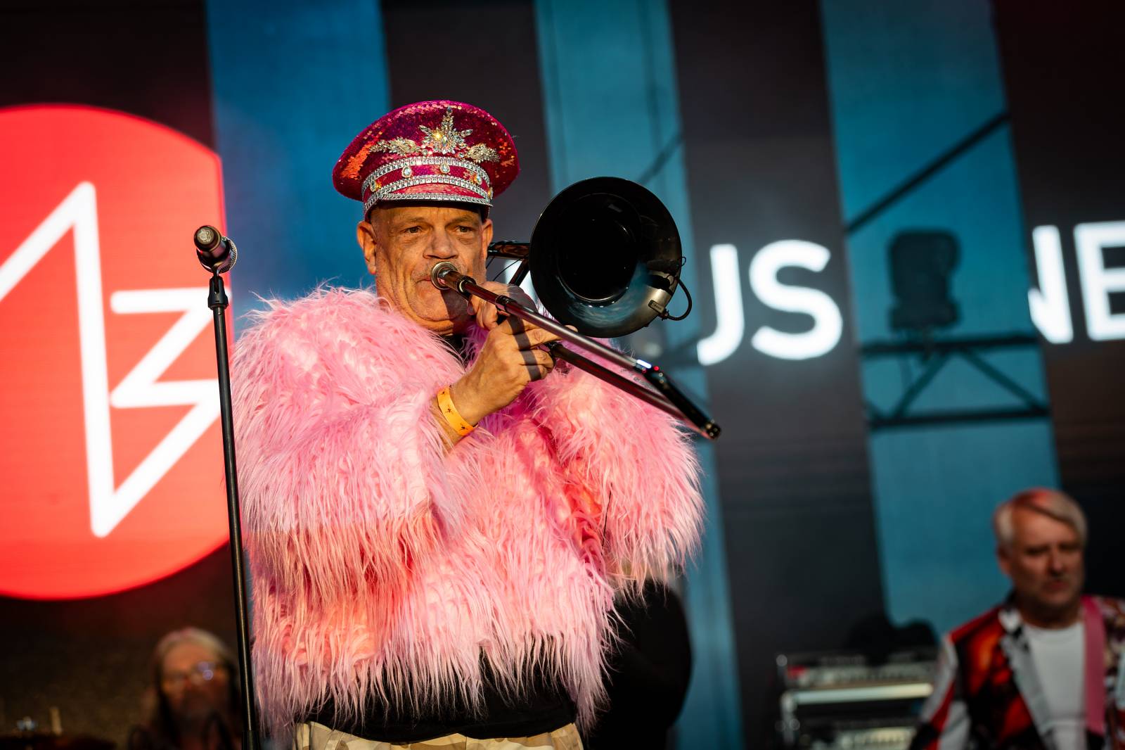 Monkey Business oslavili 25 let ve velkém. Na Vyšehradě jim blahopřáli Tonya Graves, Ashley Slater, Dan Bárta i Lou Fanánek Hagen