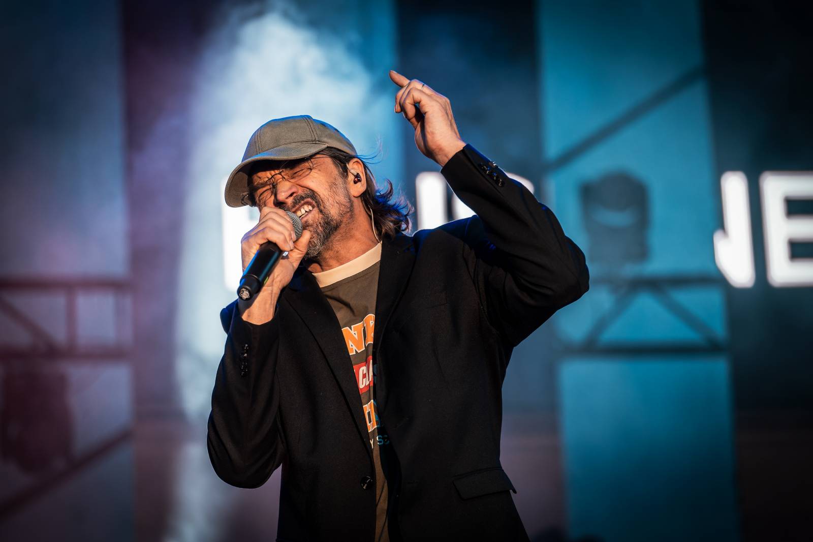 Monkey Business oslavili 25 let ve velkém. Na Vyšehradě jim blahopřáli Tonya Graves, Ashley Slater, Dan Bárta i Lou Fanánek Hagen